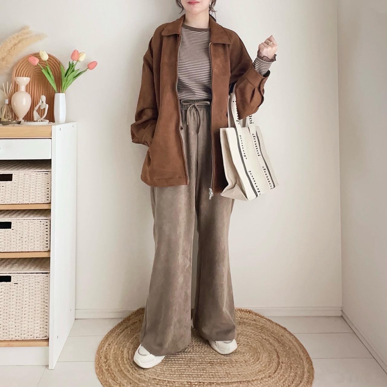 画像: ブラウン配色でまとめた大人カジュアル