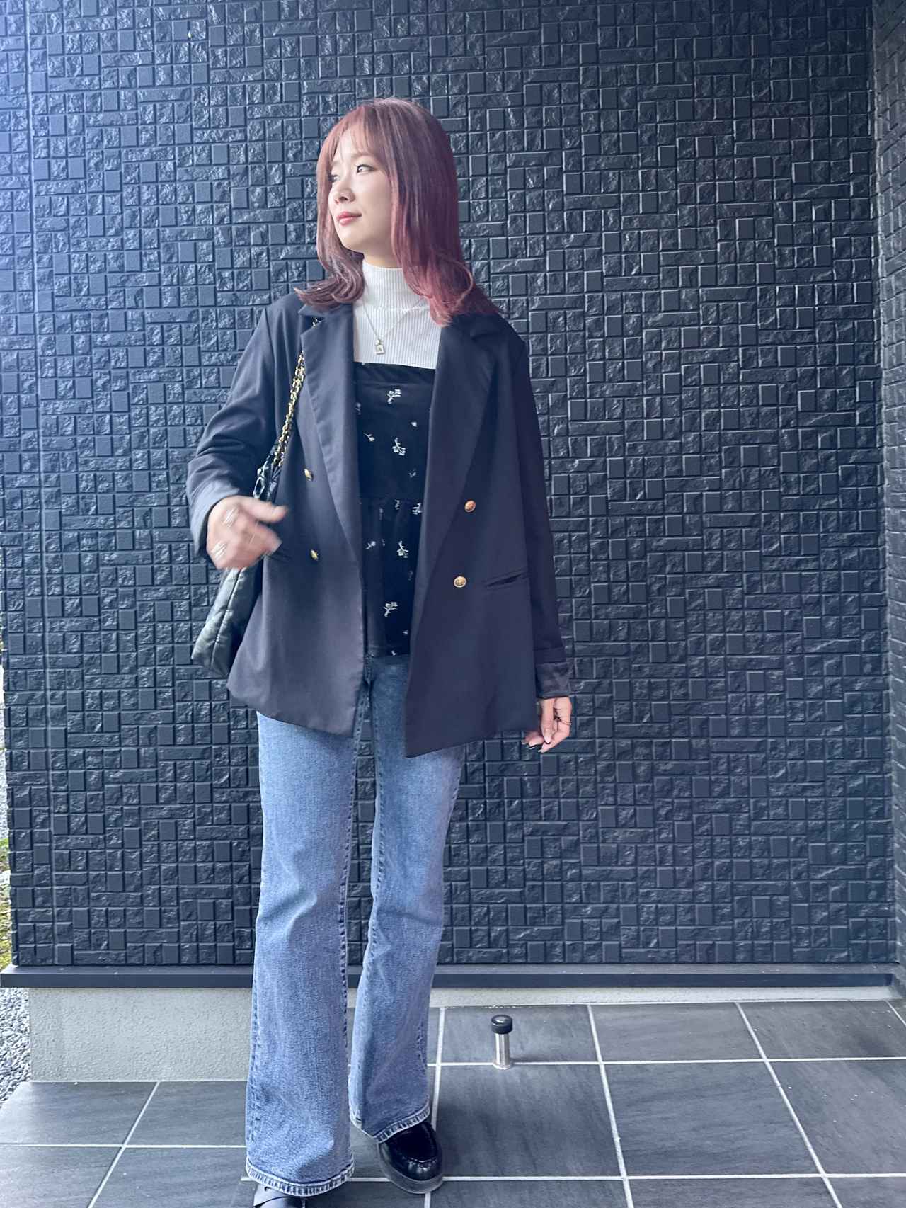 画像: ビスチェのみで