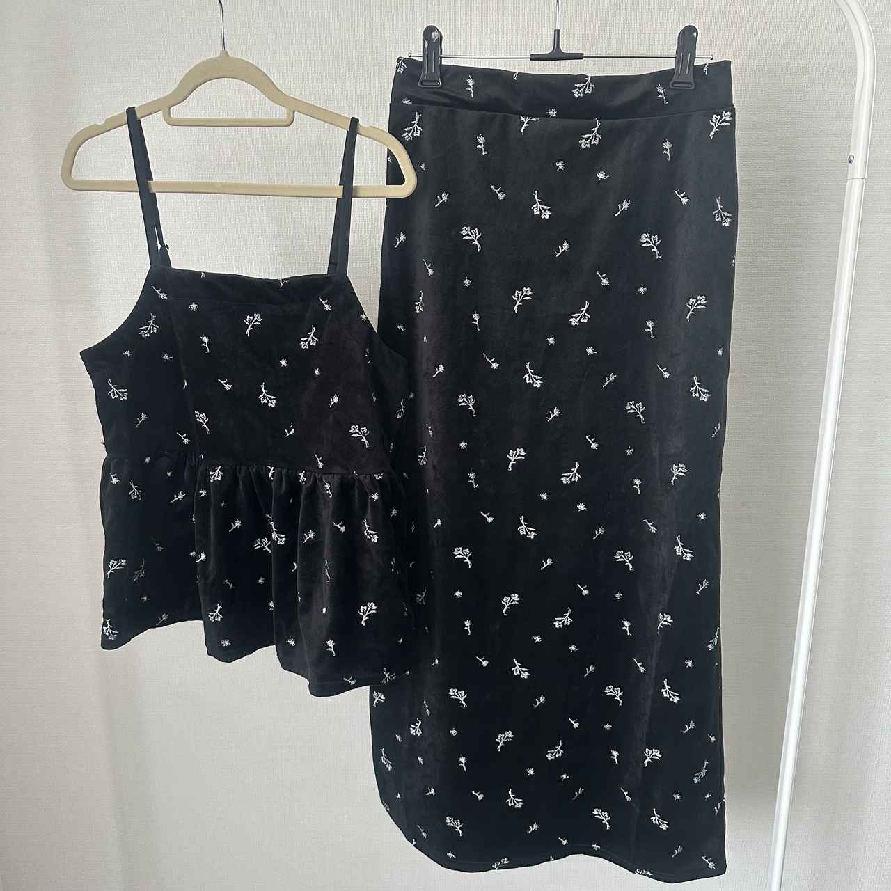 画像: 花刺繍セットアップ