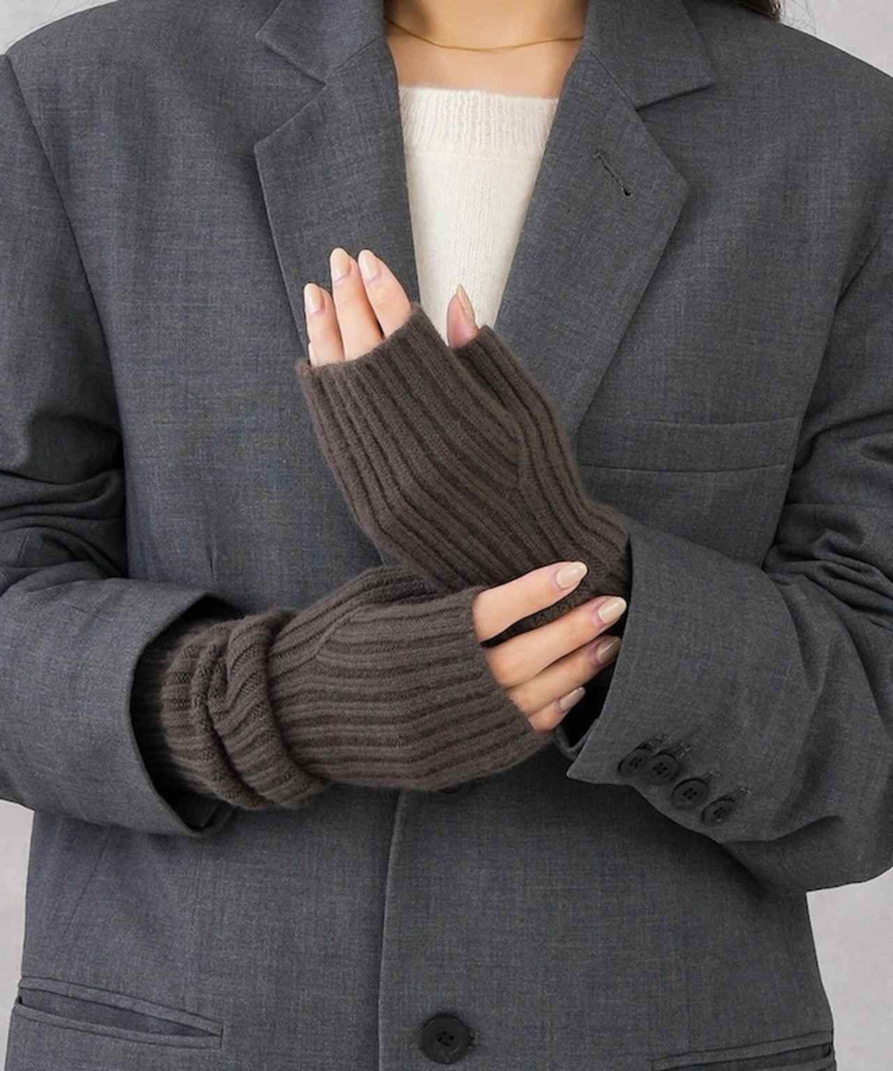 画像1: 出典：3COINS