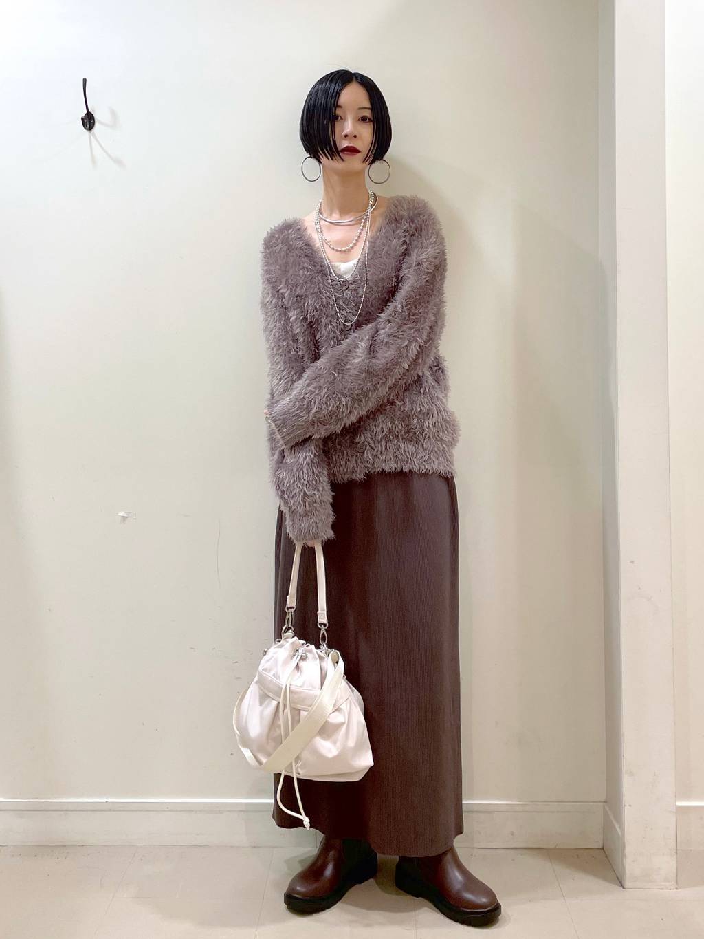 画像1: 出典：and ST