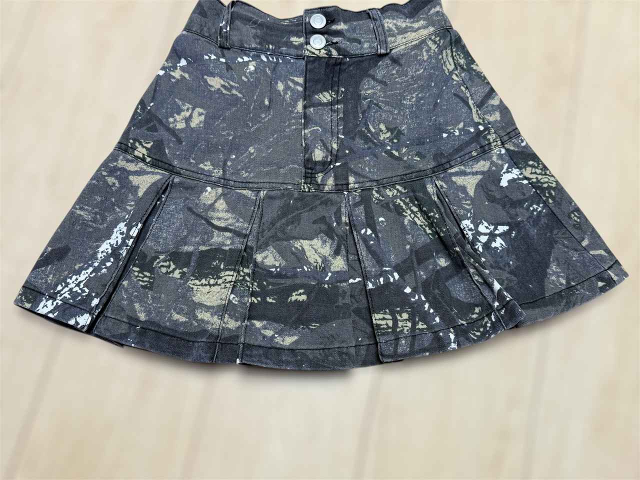 画像2: 後ろ側は……