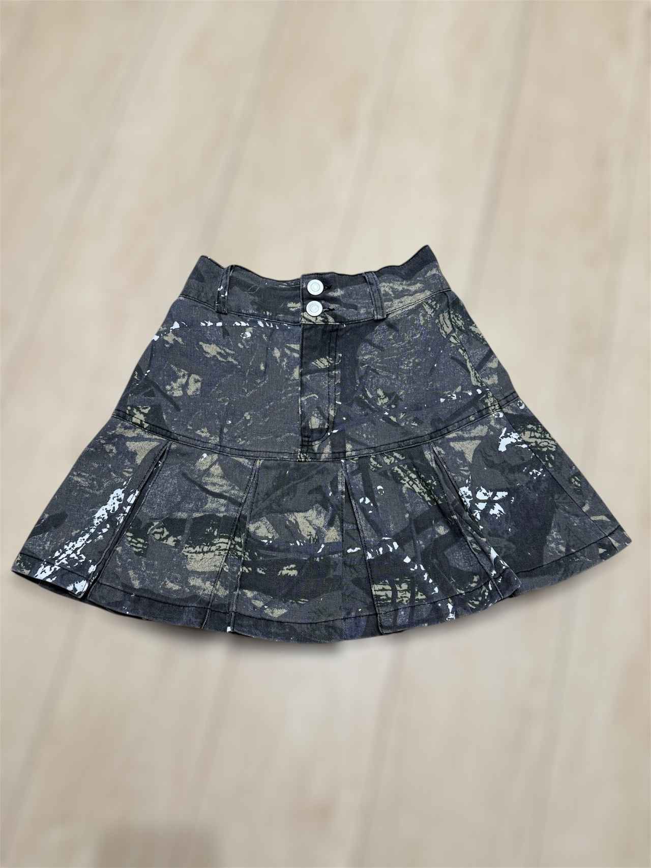 画像: フレアスカート