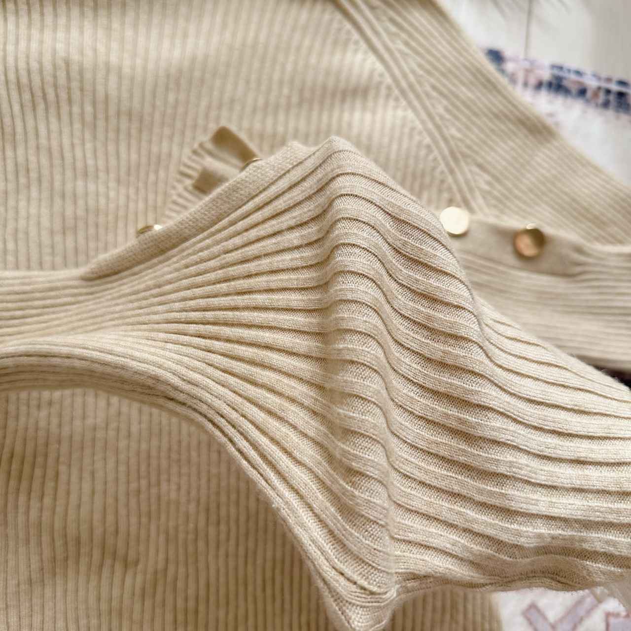 画像: 伸びがよく着心地がとても楽