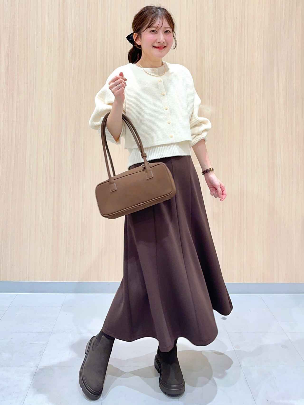 画像2: 出典：GU