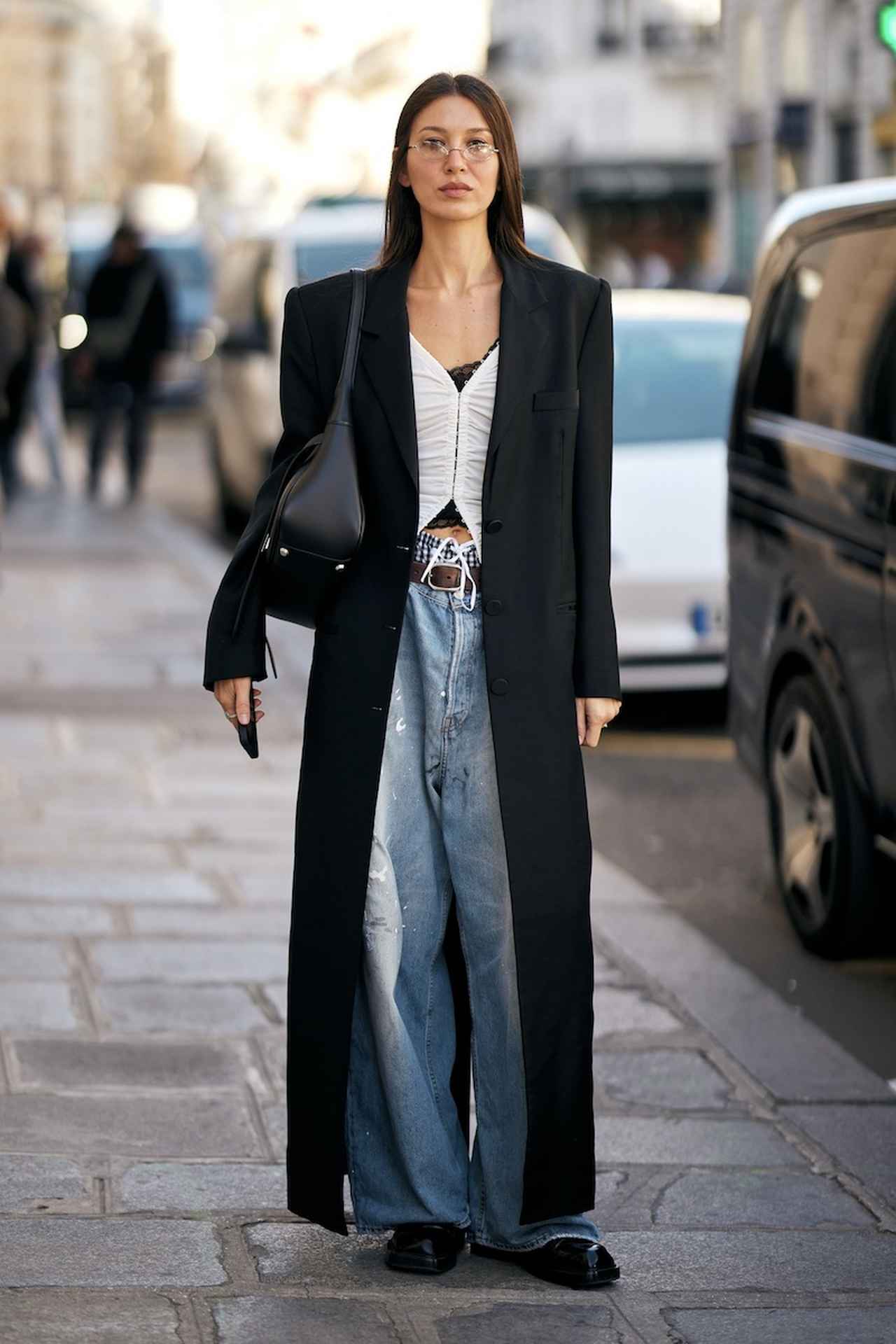 画像: アンダーウエアのチラ見せがお洒落