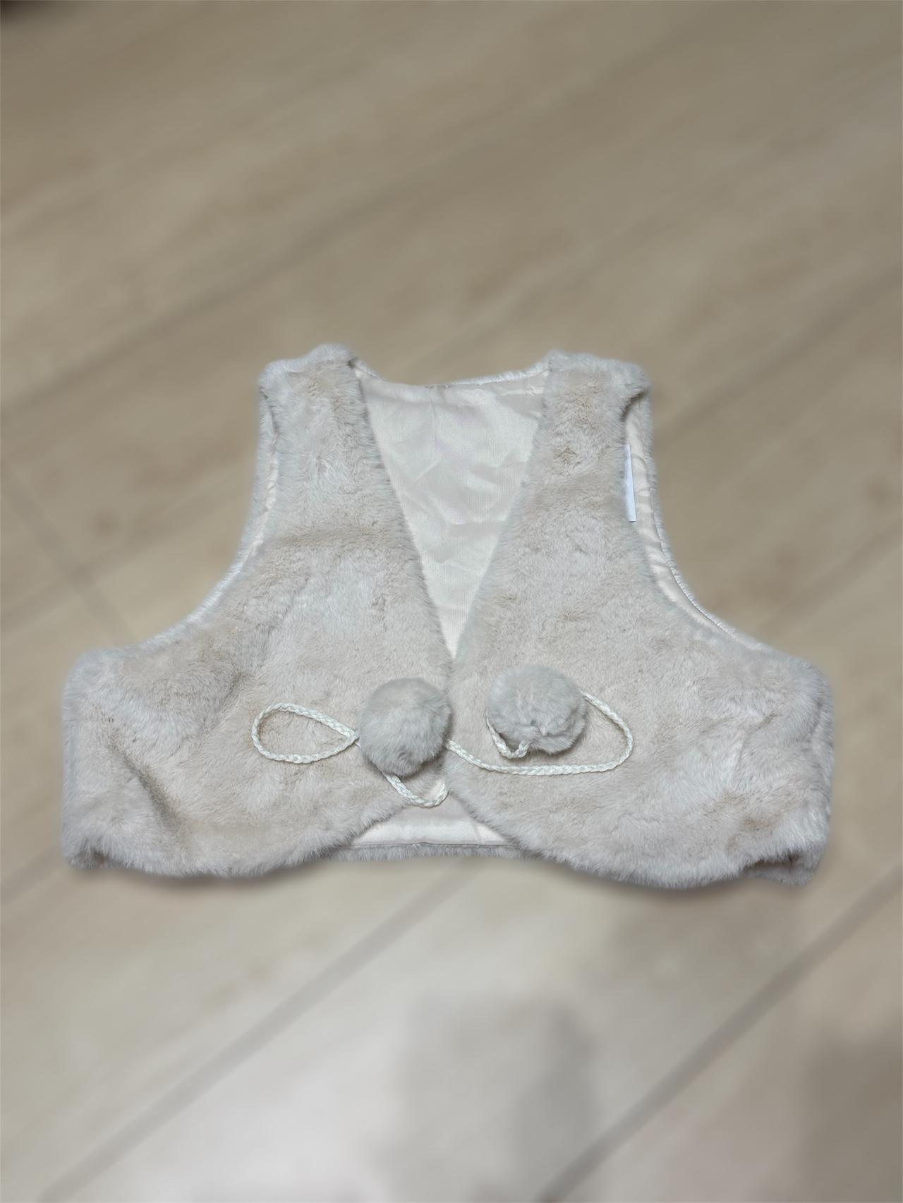 画像: フワフワベスト