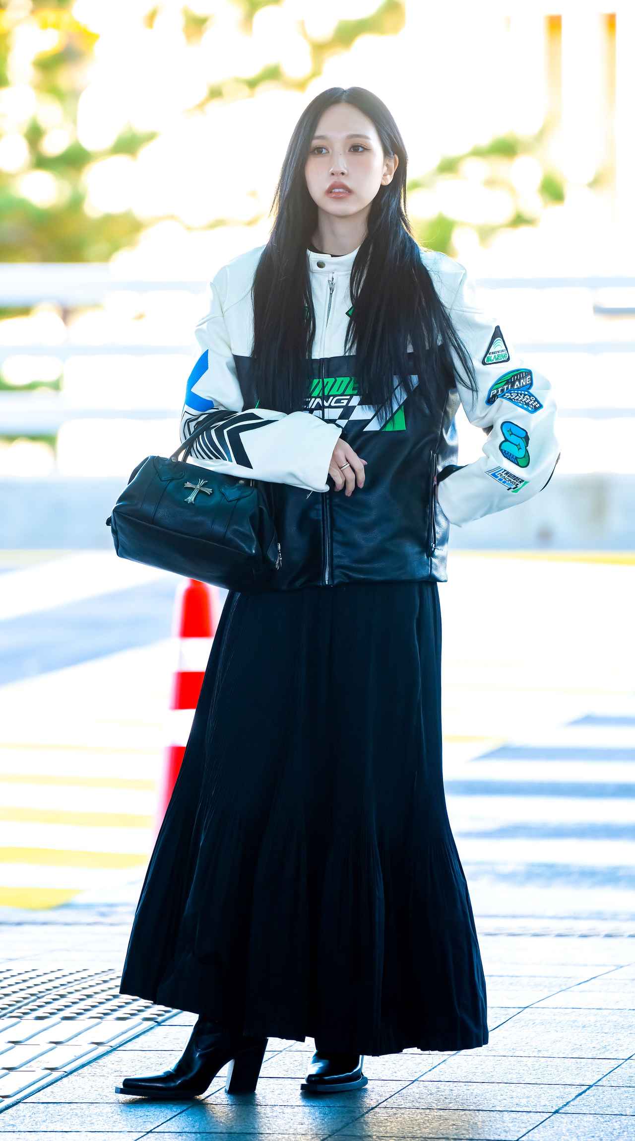 画像: 【TWICE ミナ】タフな気品が宿るバイカー・レディ