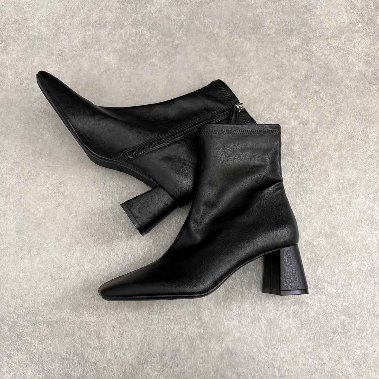 画像: ブロックヒール