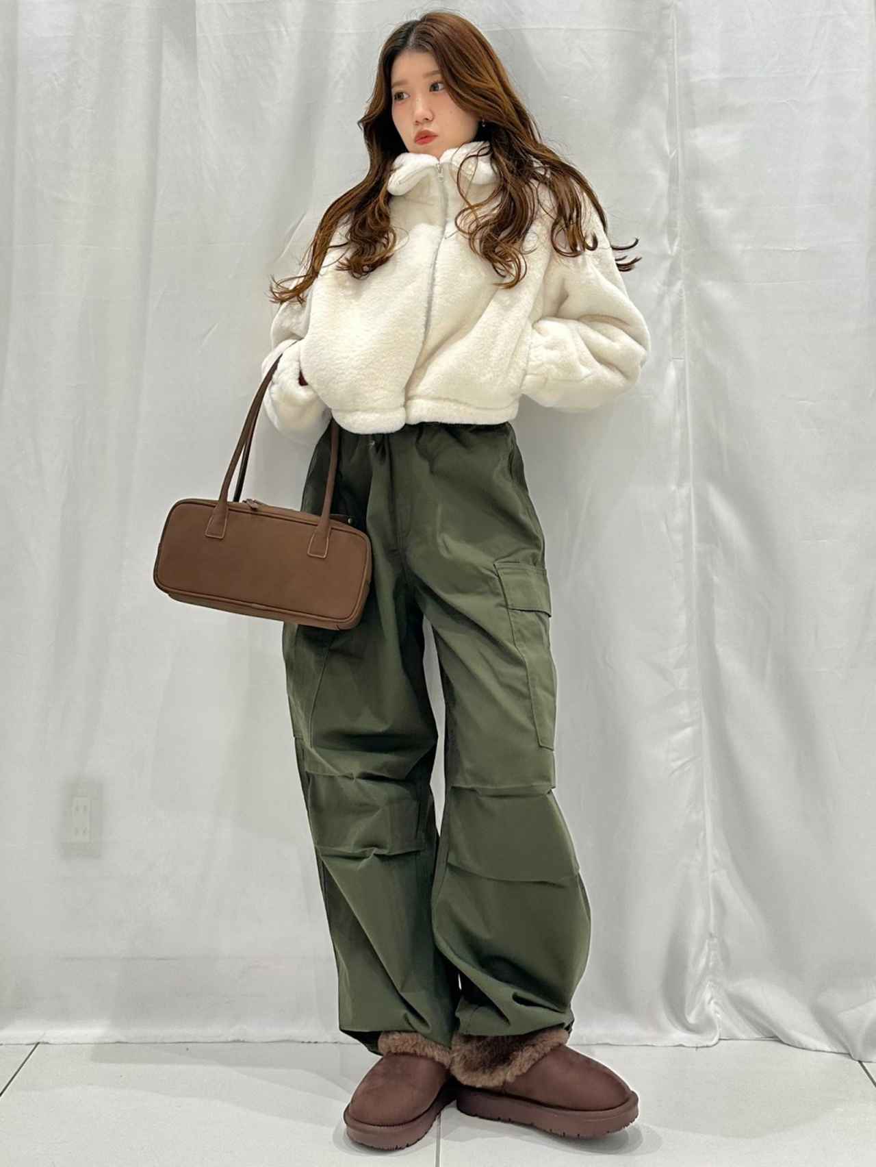 画像1: 出典：GU