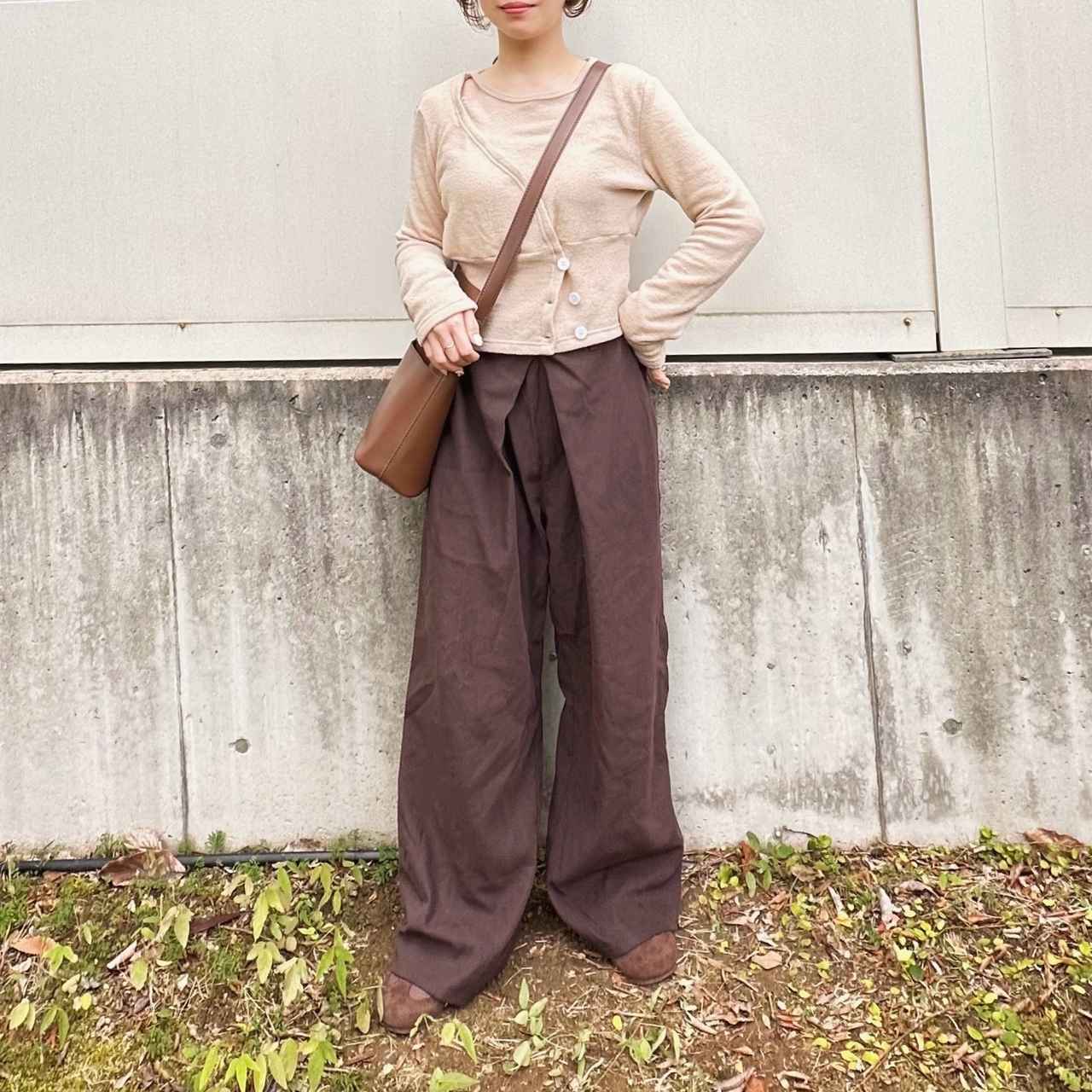 画像: タックパンツで楽しむシルエットアレンジ