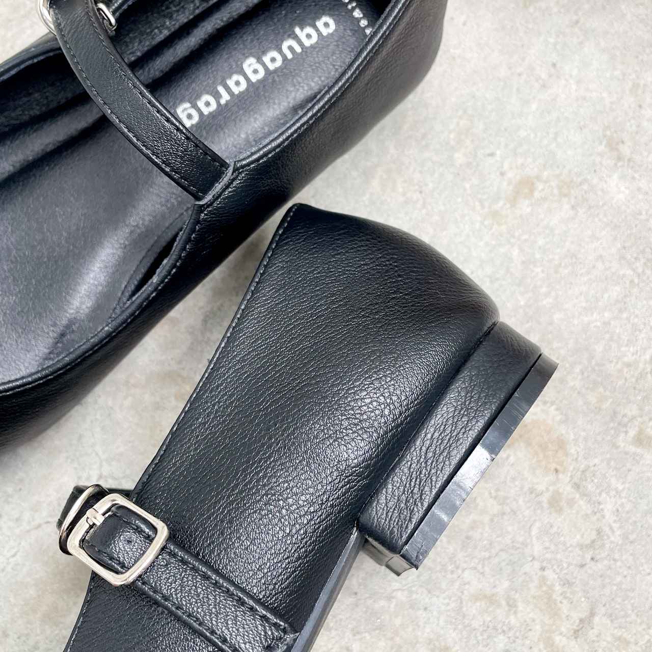 画像: ローヒールで歩きやすい！