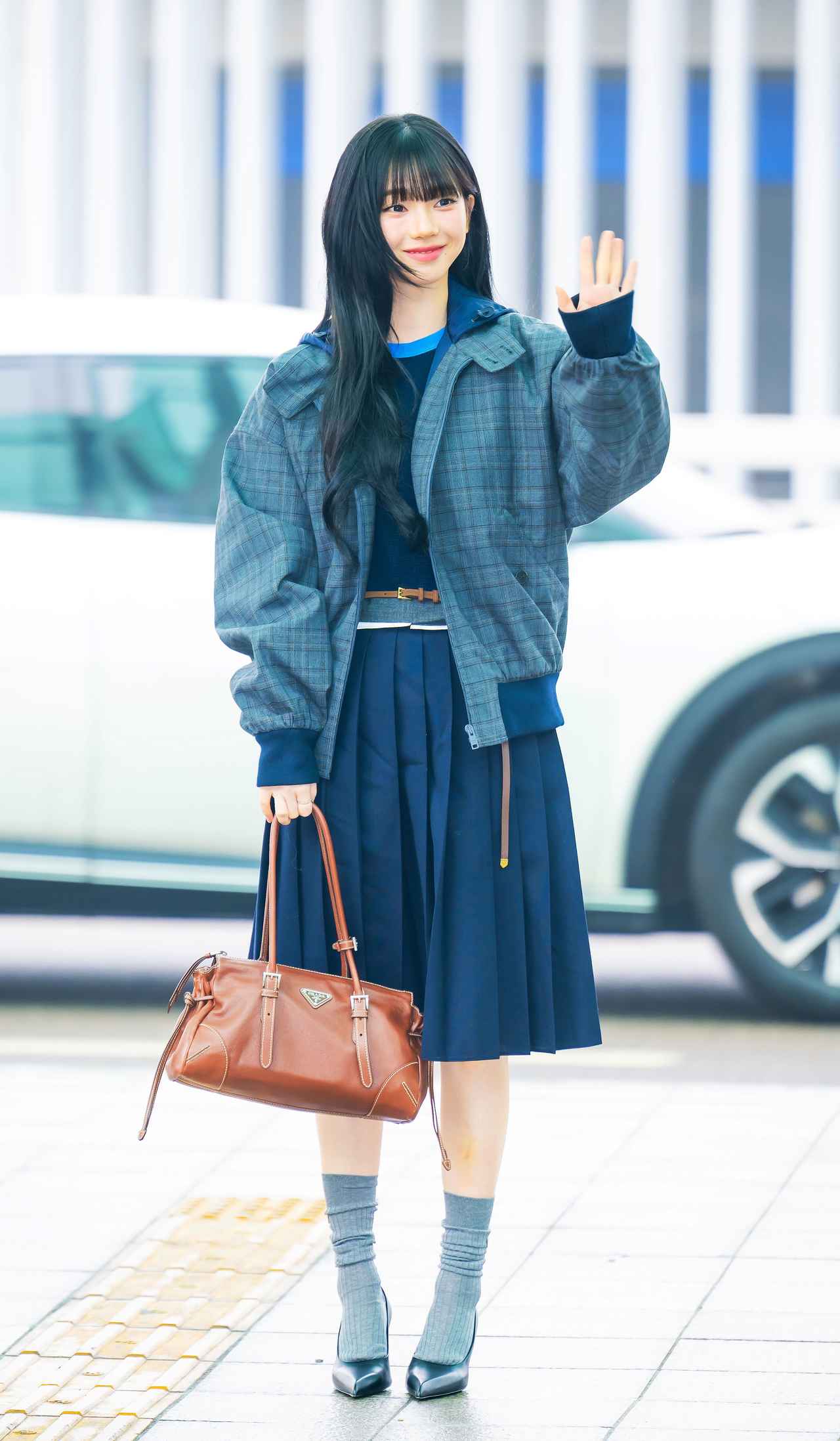 画像: 【aespa カリナ】チェックで外したグッドガール風