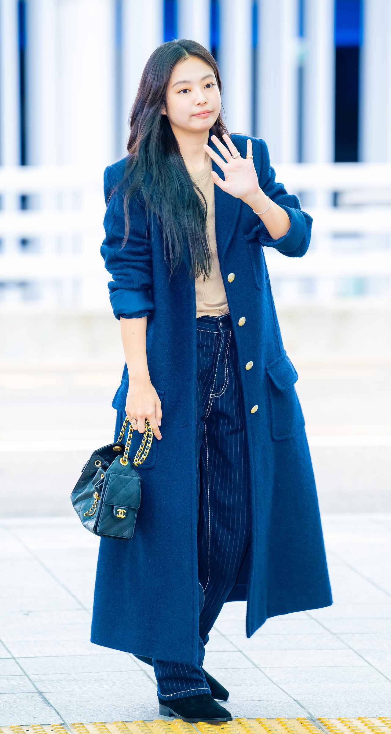 画像: 【LOOK３】色彩のコントラストで洒落感アップ