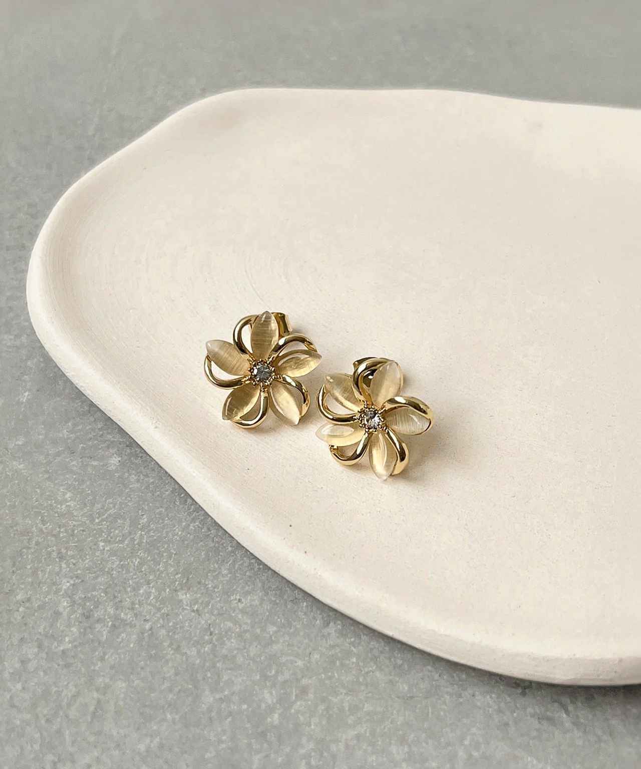 画像2: 出典：3COINS