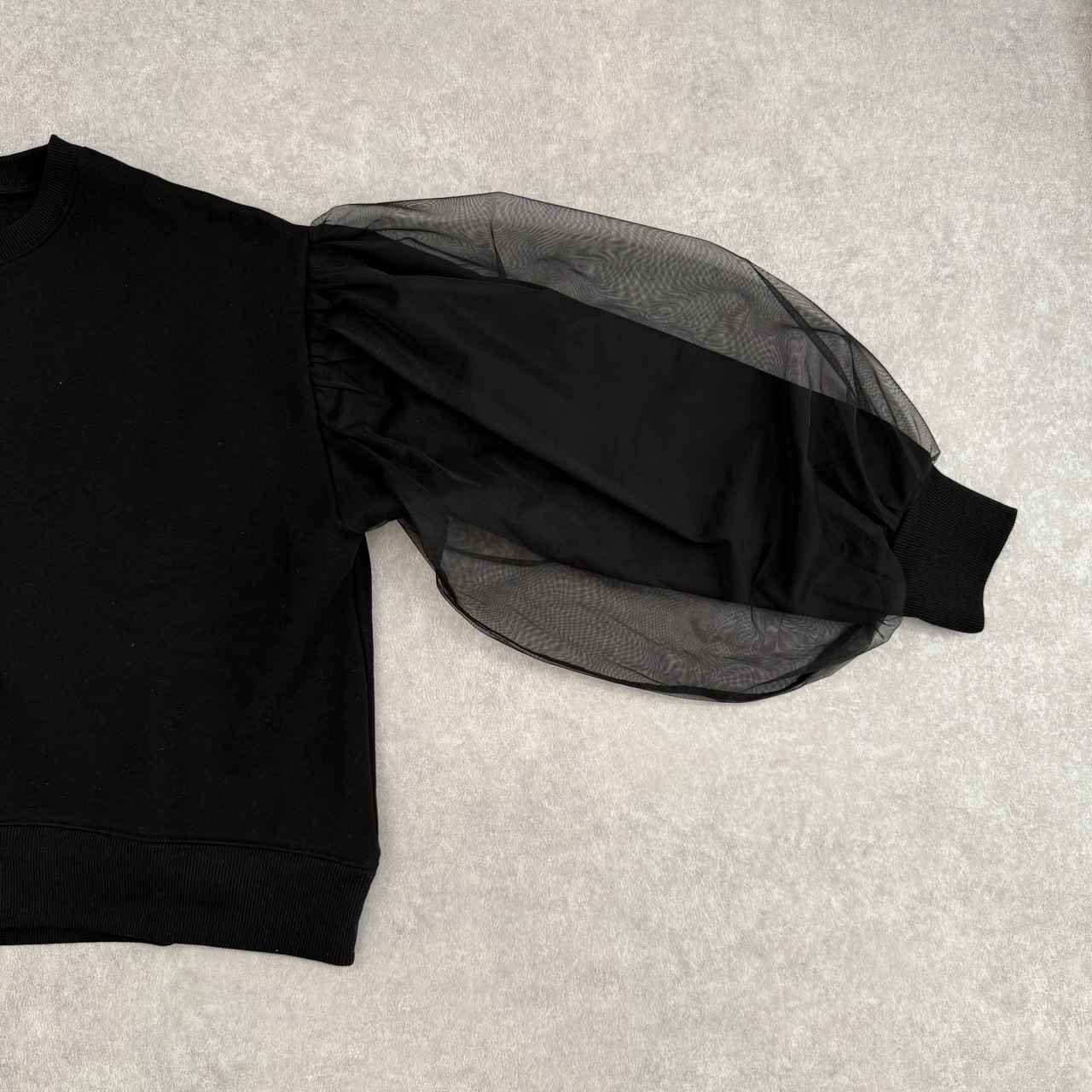 画像: ボリューム袖