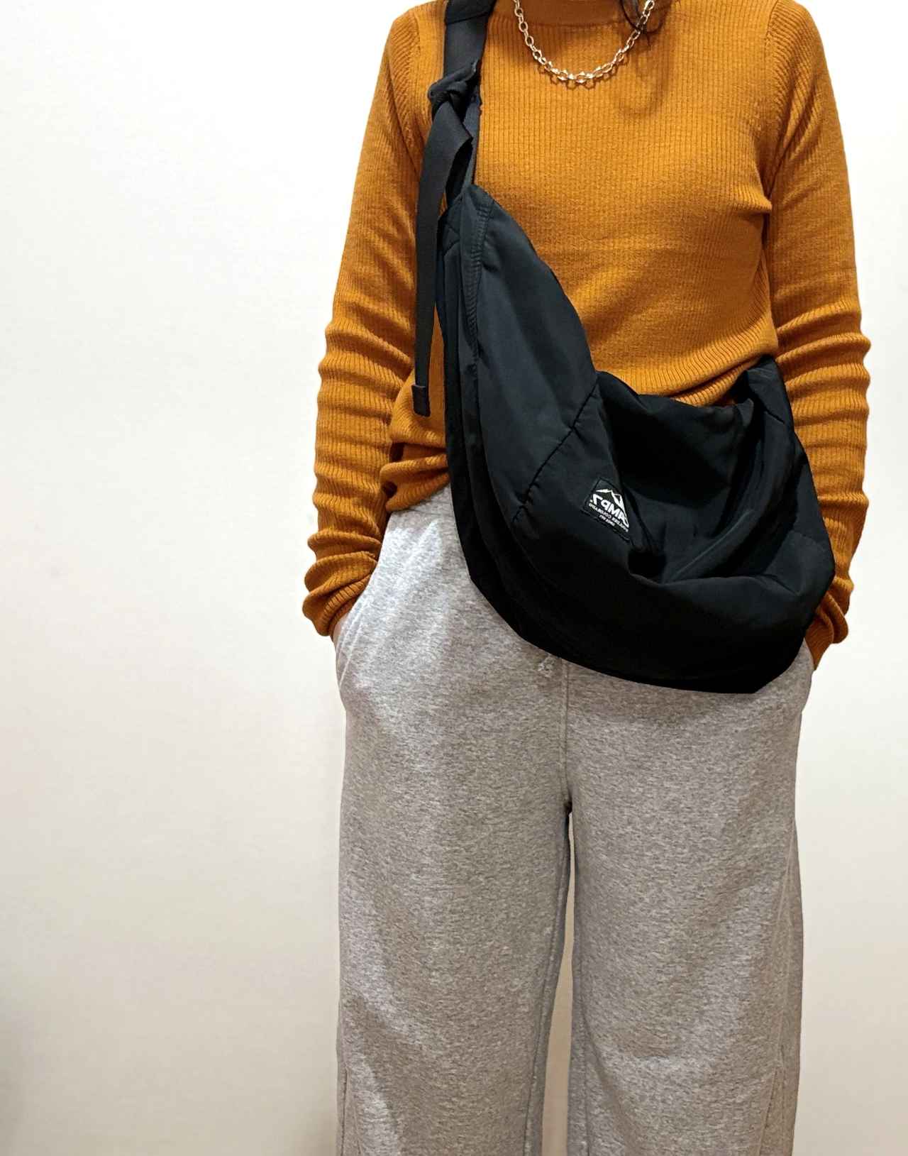 画像: オレンジリブトップス ✕ グレースウェット