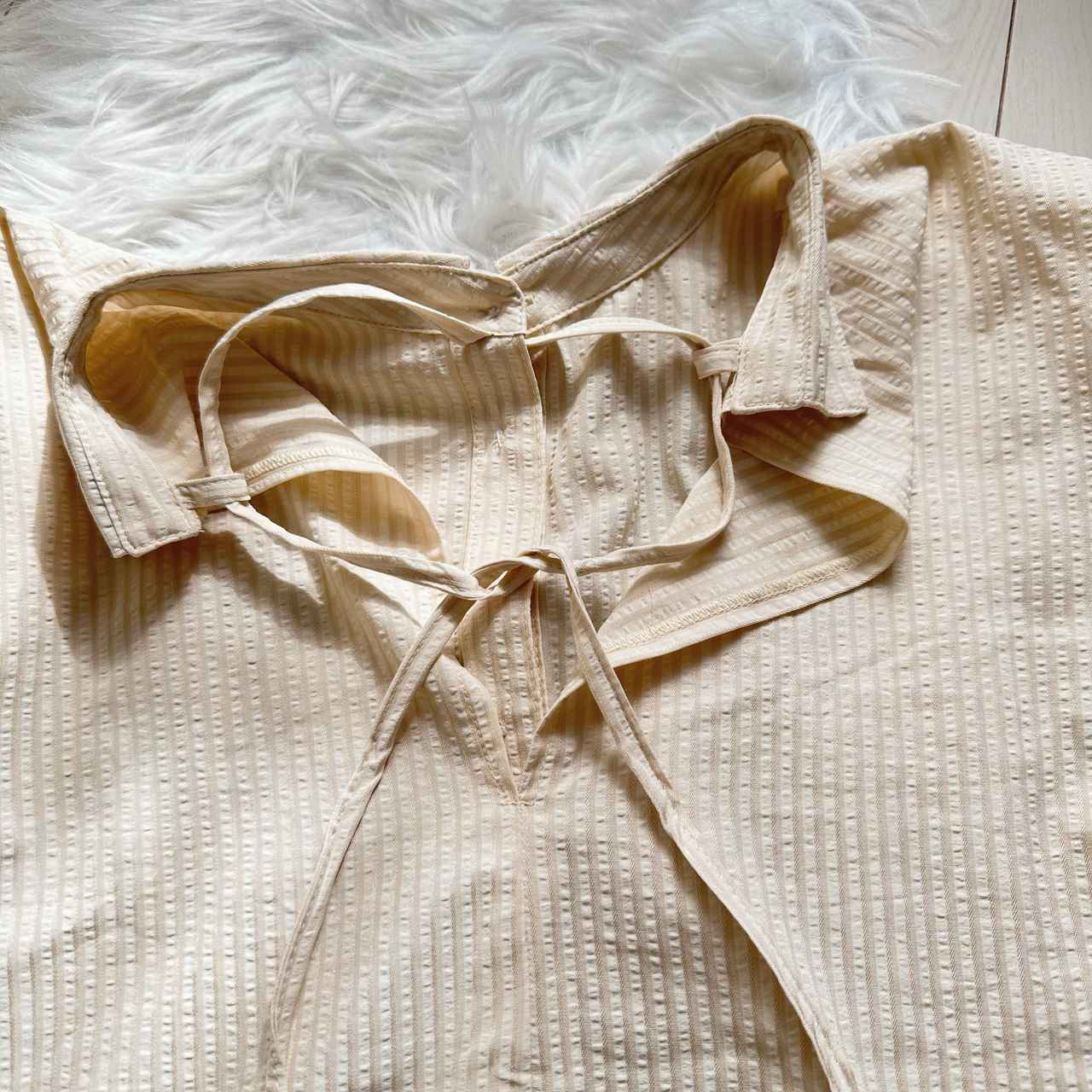 画像: 紐付きデザインでラフな着崩しも楽しめる