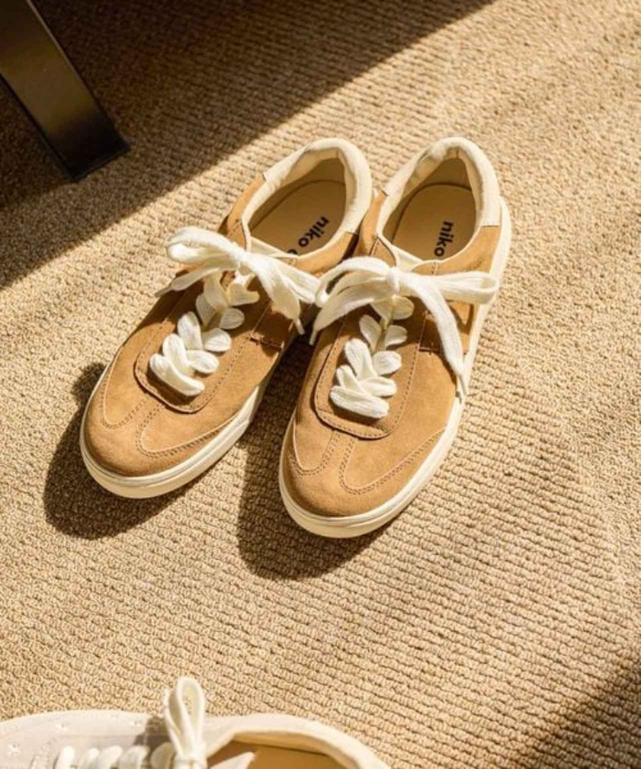 画像1: 出典：and ST