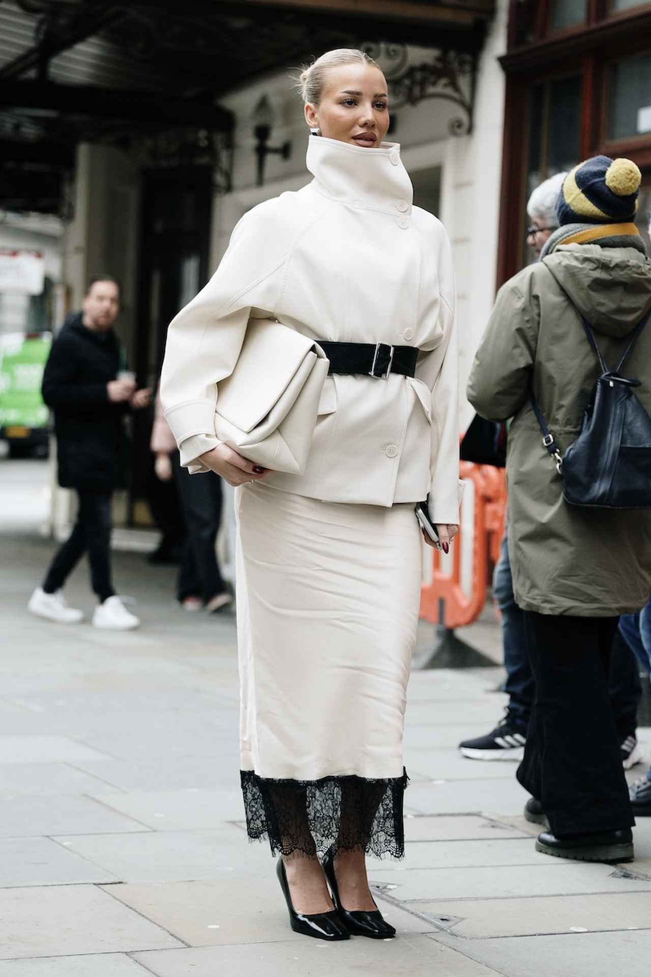 画像: 糖度を中和できるモノトーンは、白を基調として