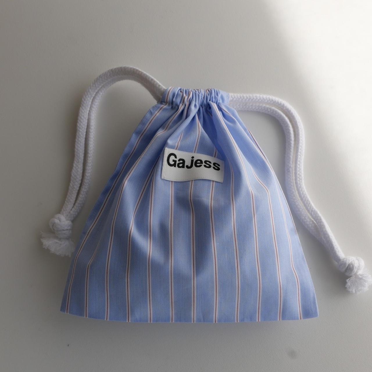 画像: ノベルティの巾着型ポーチ 出典：ガジェス