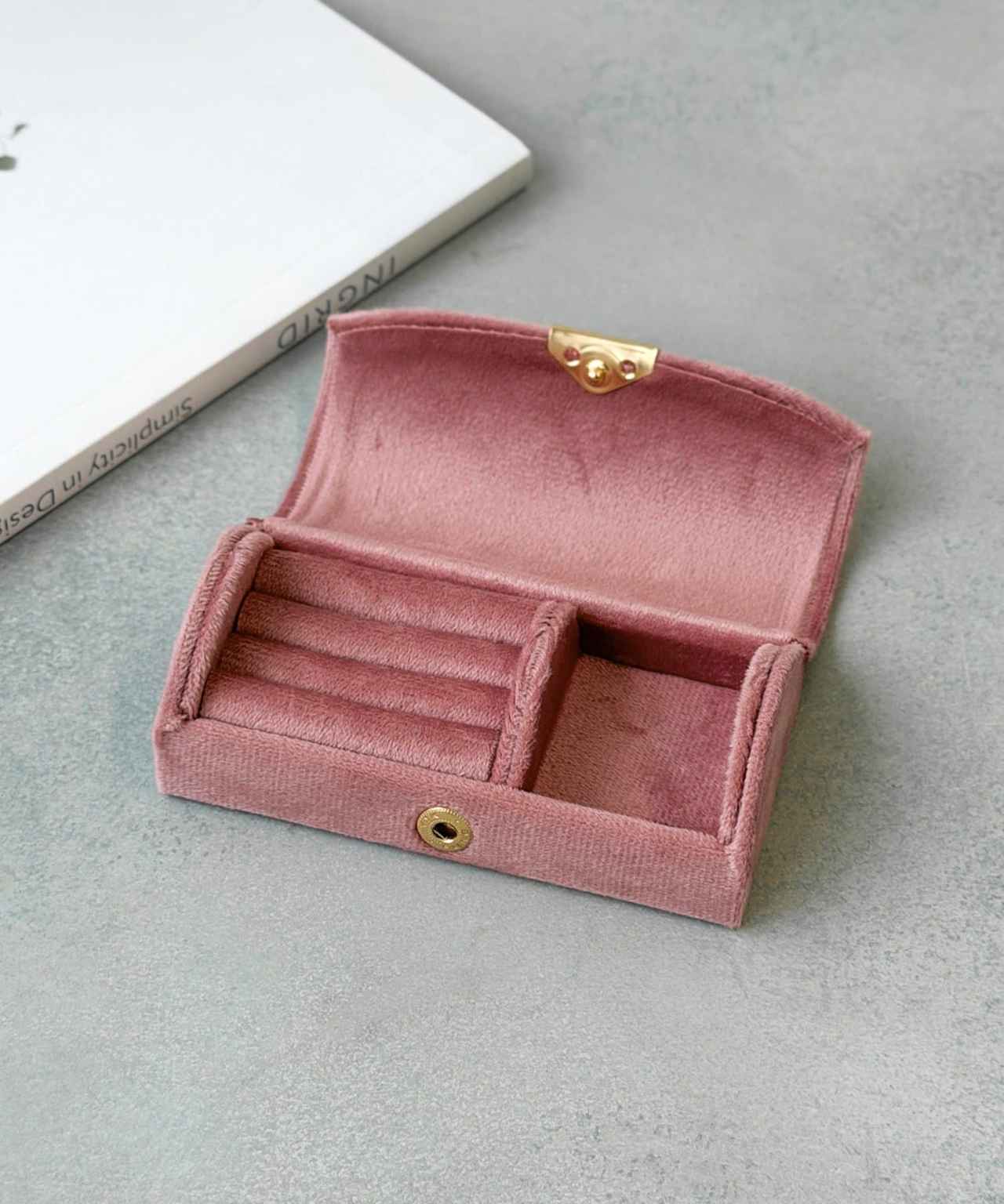 画像3: 出典：3COINS