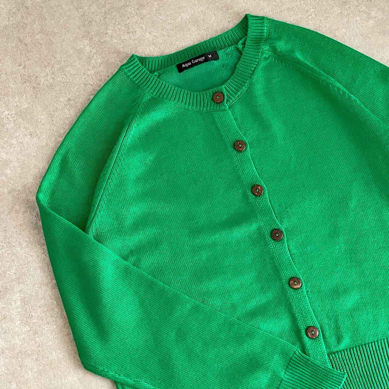 画像: 鮮やかグリーンが目を惹く可愛さ♡