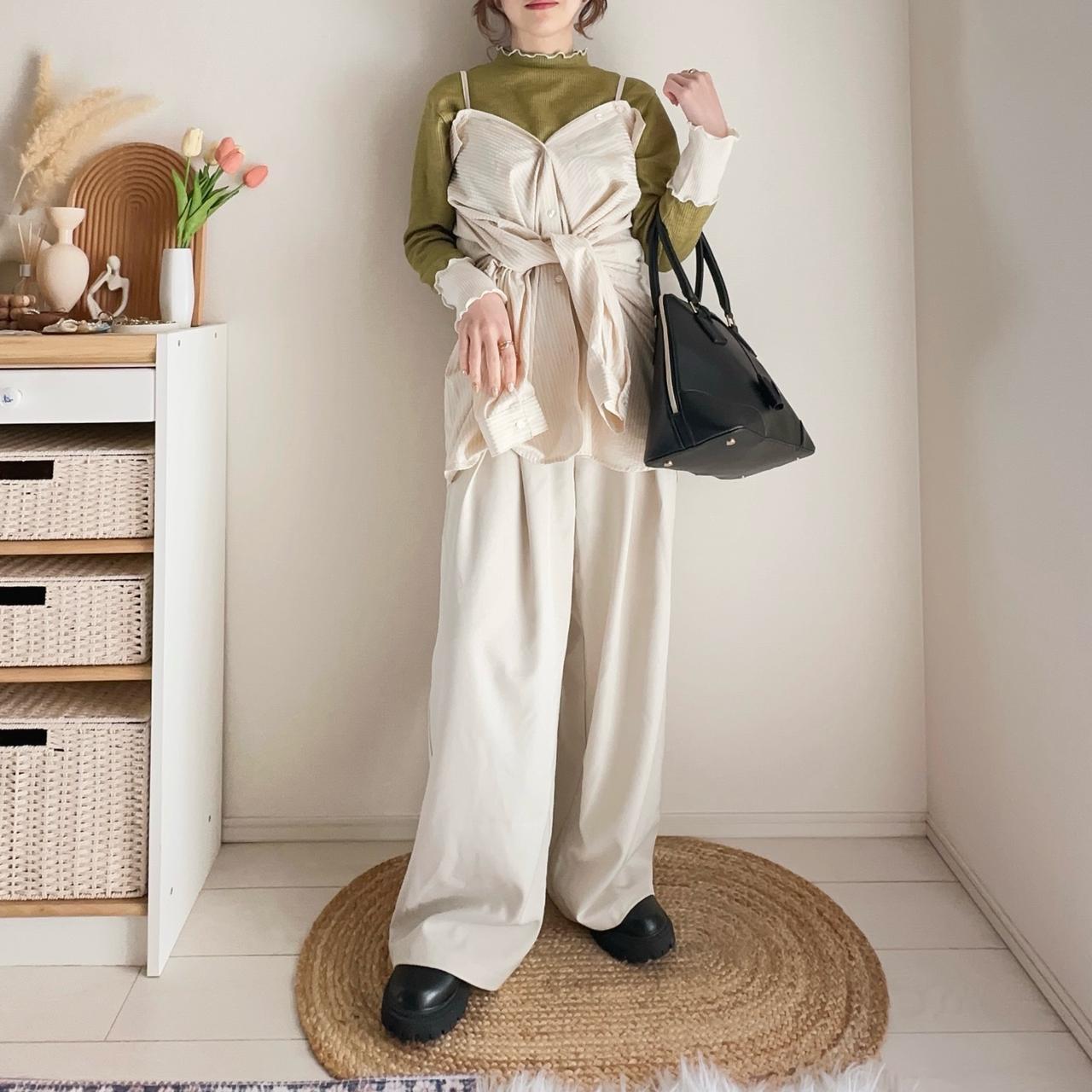 画像: ビスチェアレンジで着こなしに変化を