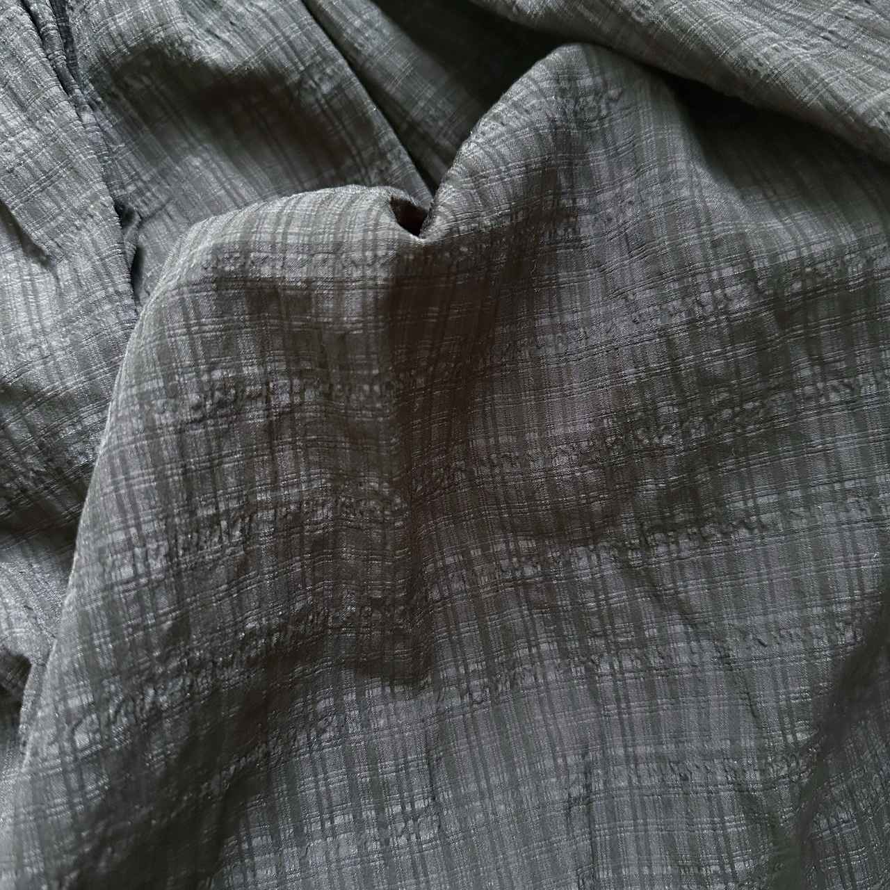 画像: シアーチェック柄で軽やかな雰囲気に