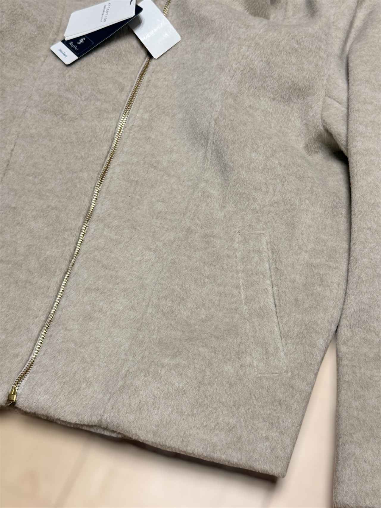 画像: ジップはスムーズ