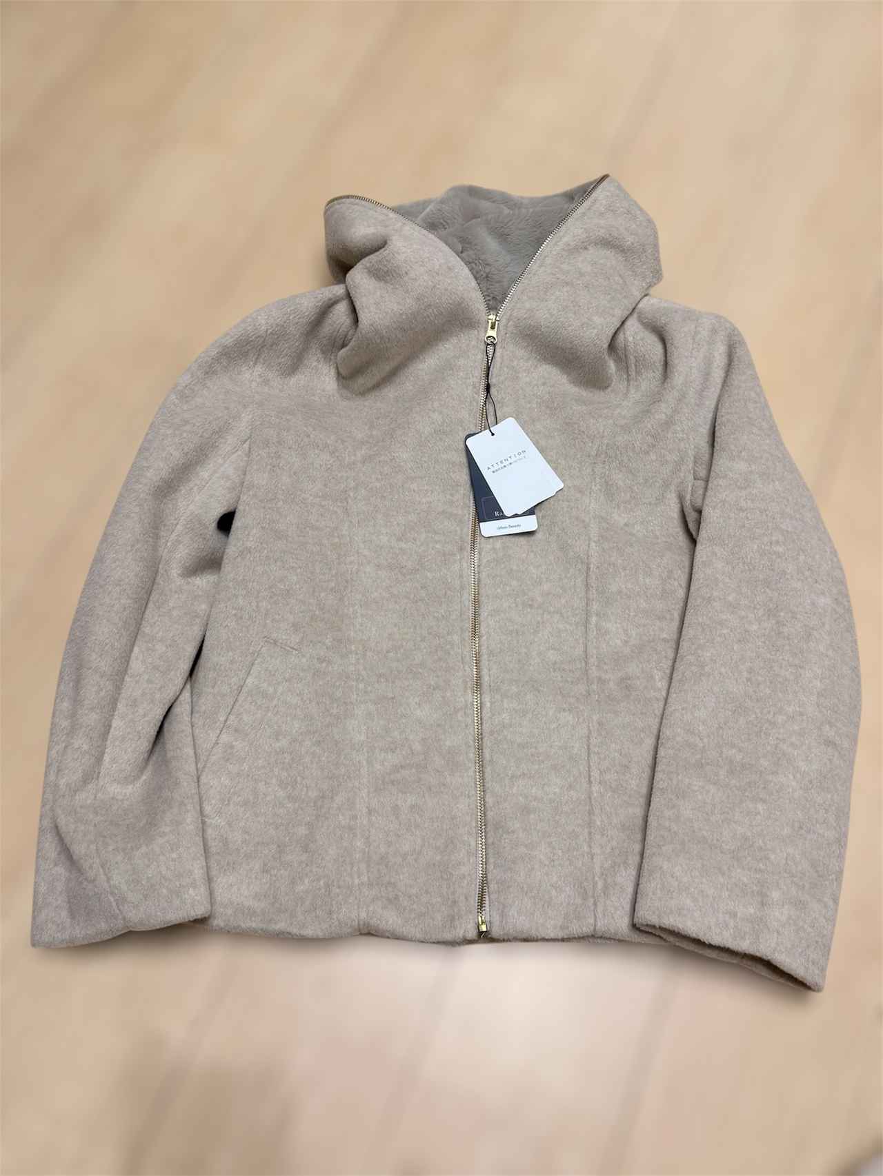 画像: シルエットは100％