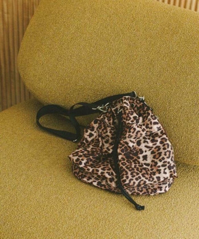 画像1: 出典：and ST