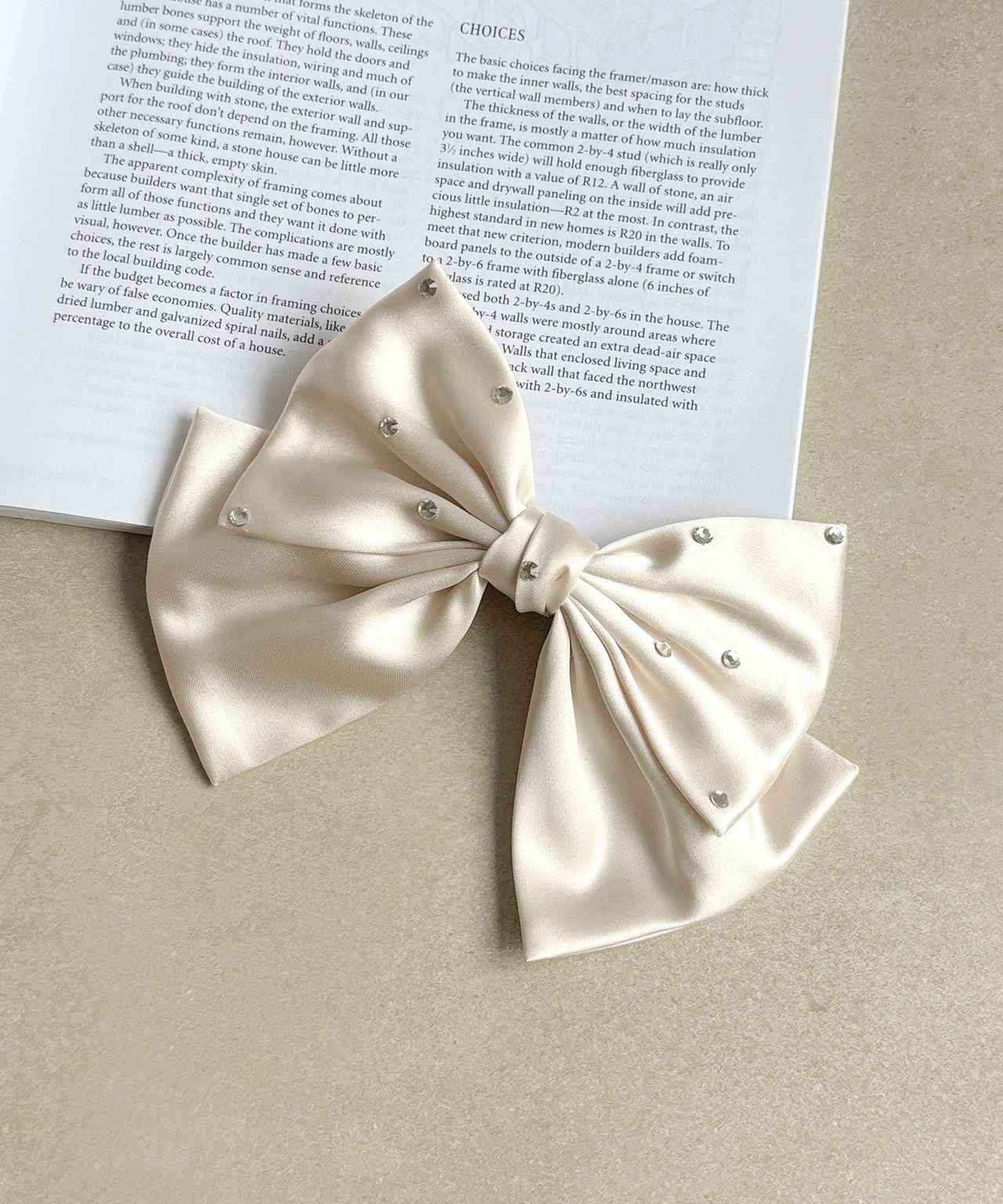 画像1: 出典：3COINS