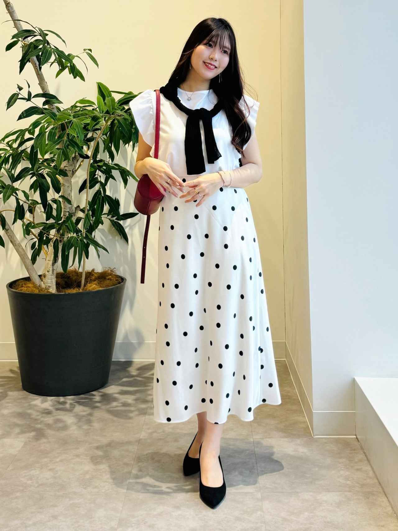 画像2: 出典：GU