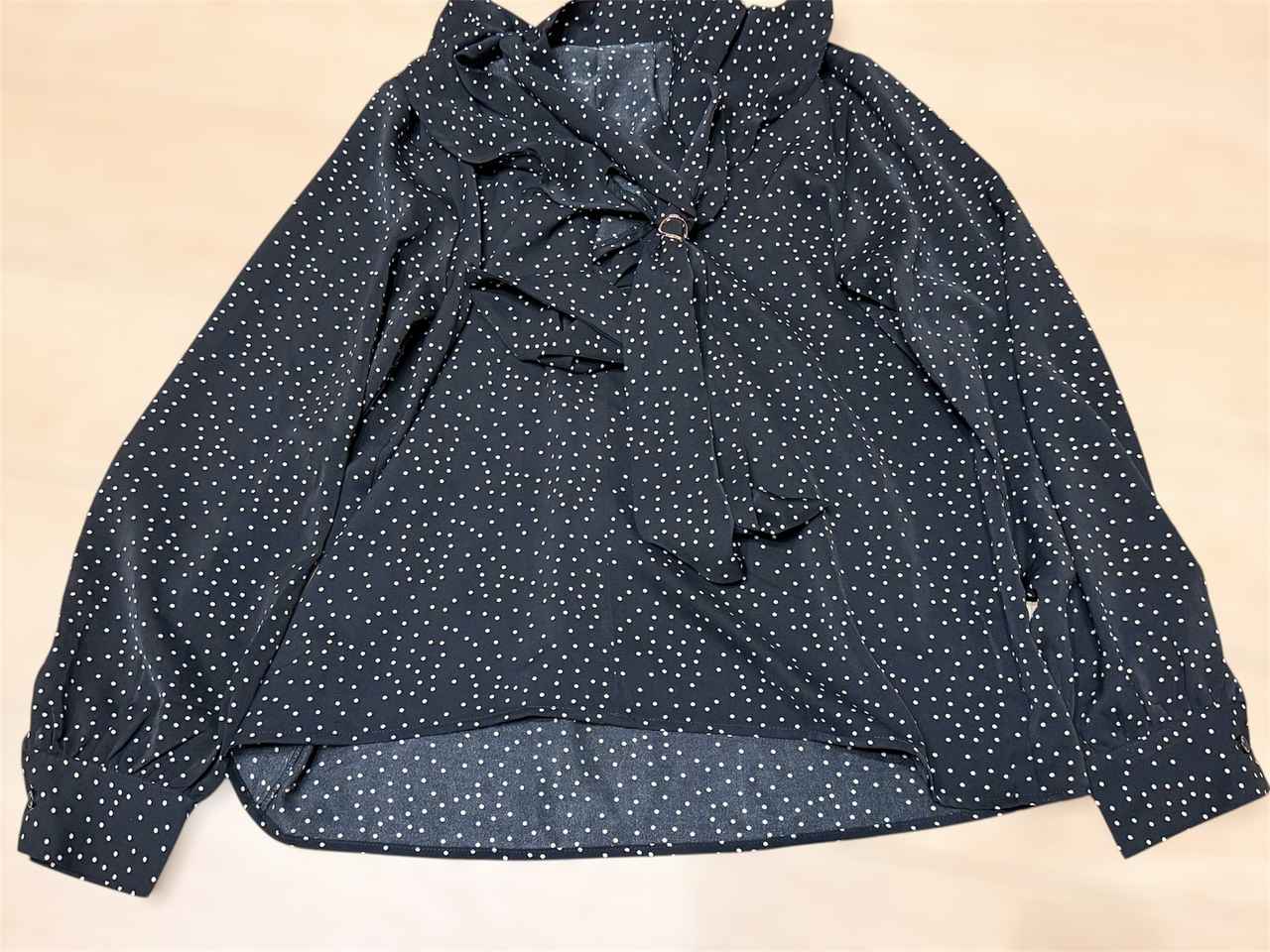 画像: 上品なドットブラウス♪