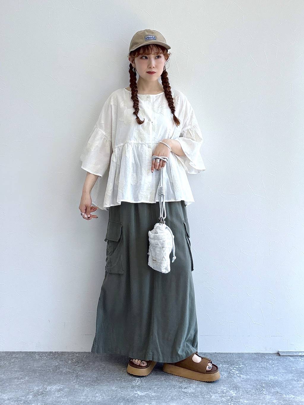 画像1: 出典：and ST