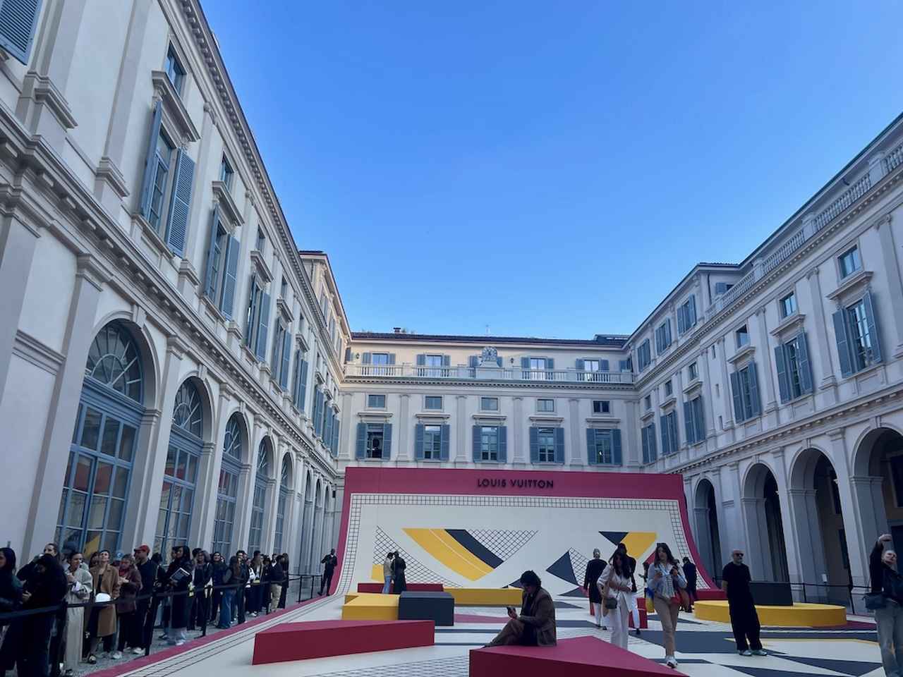 画像1: 8. 「旅」をテーマにした『LOUIS VUITTON』圧巻の体験