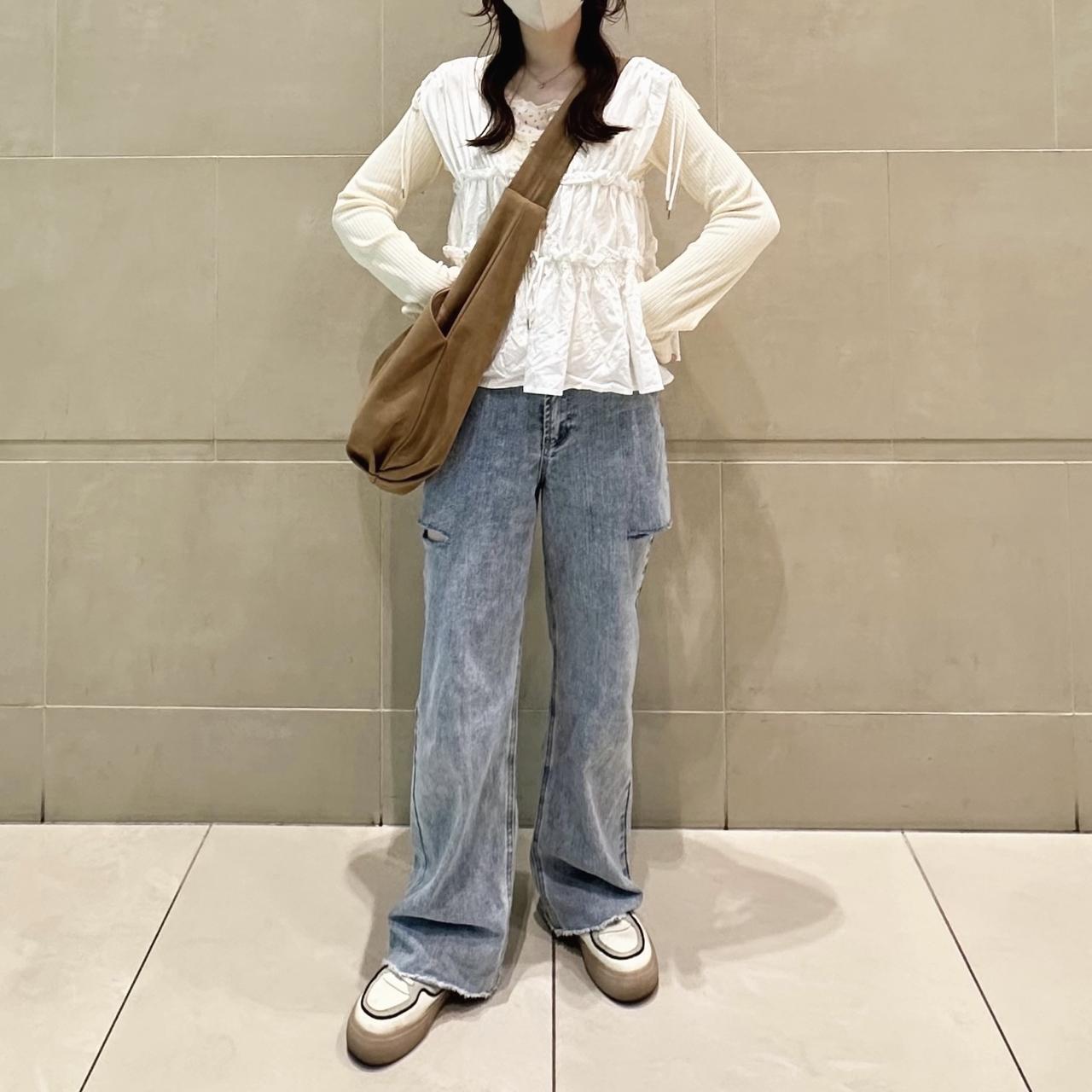 画像: ブラウス合わせでレイヤードを楽しむ