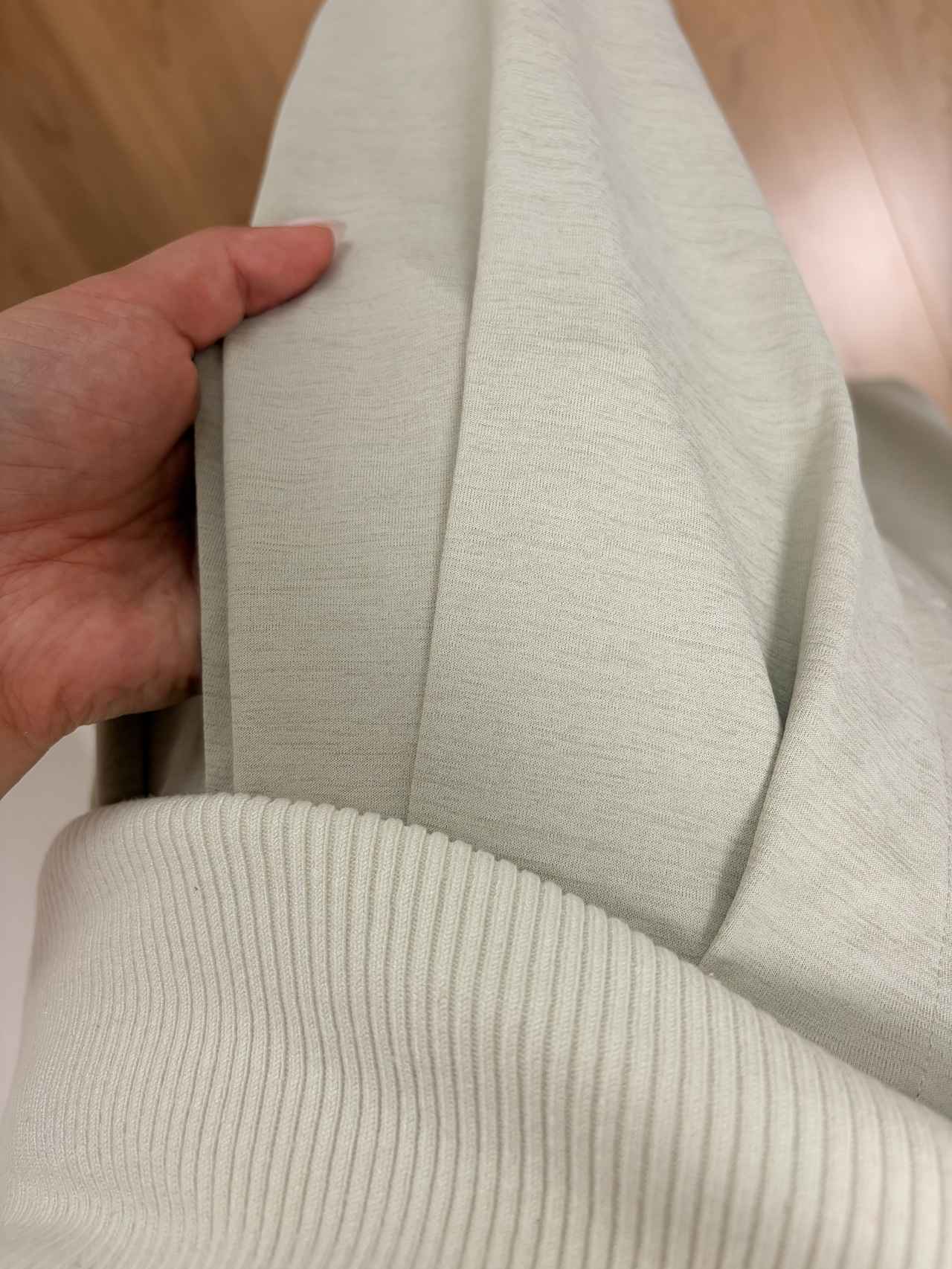 画像: 夏でも涼しく快適に穿ける