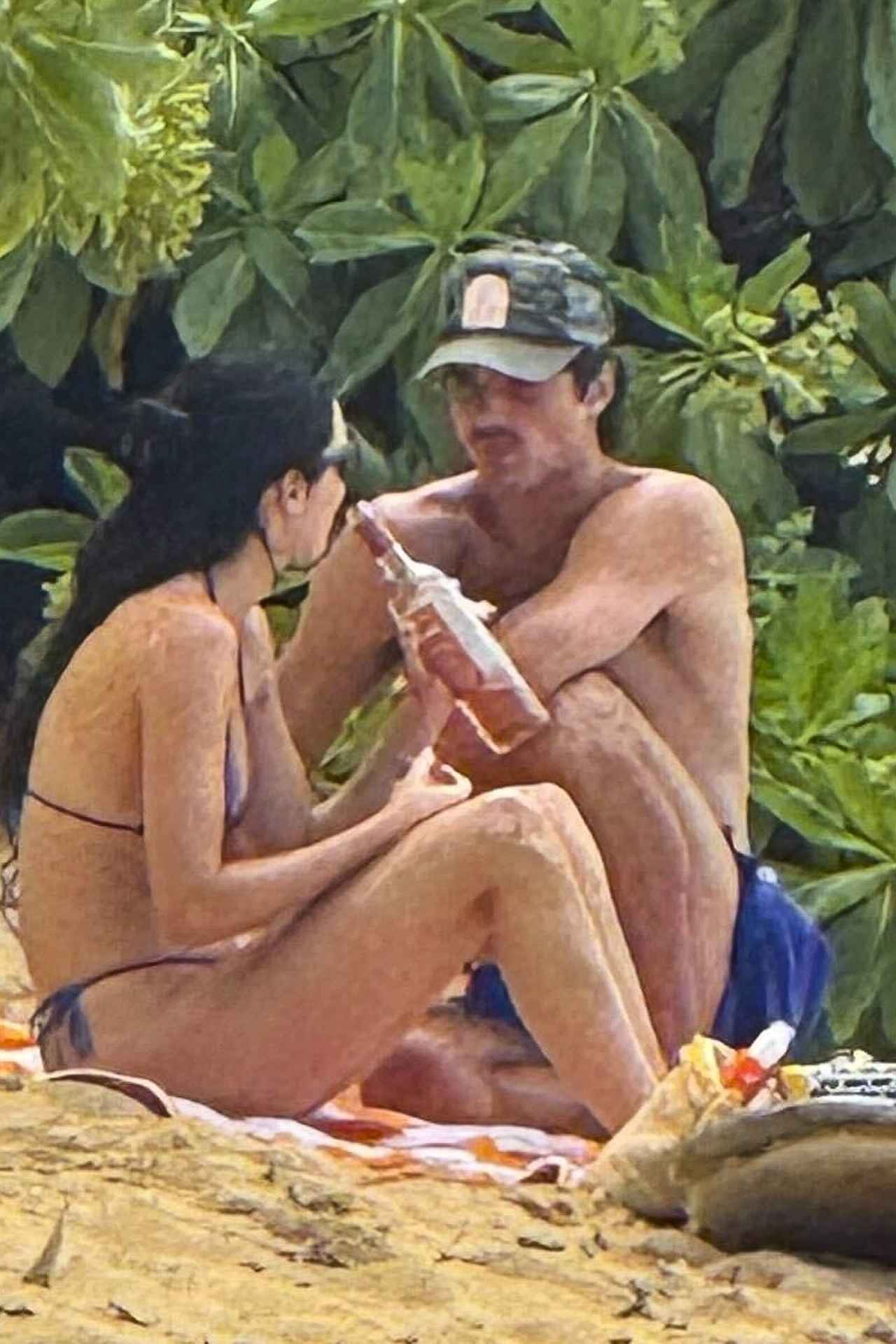 画像1: ハワイでの独占写真