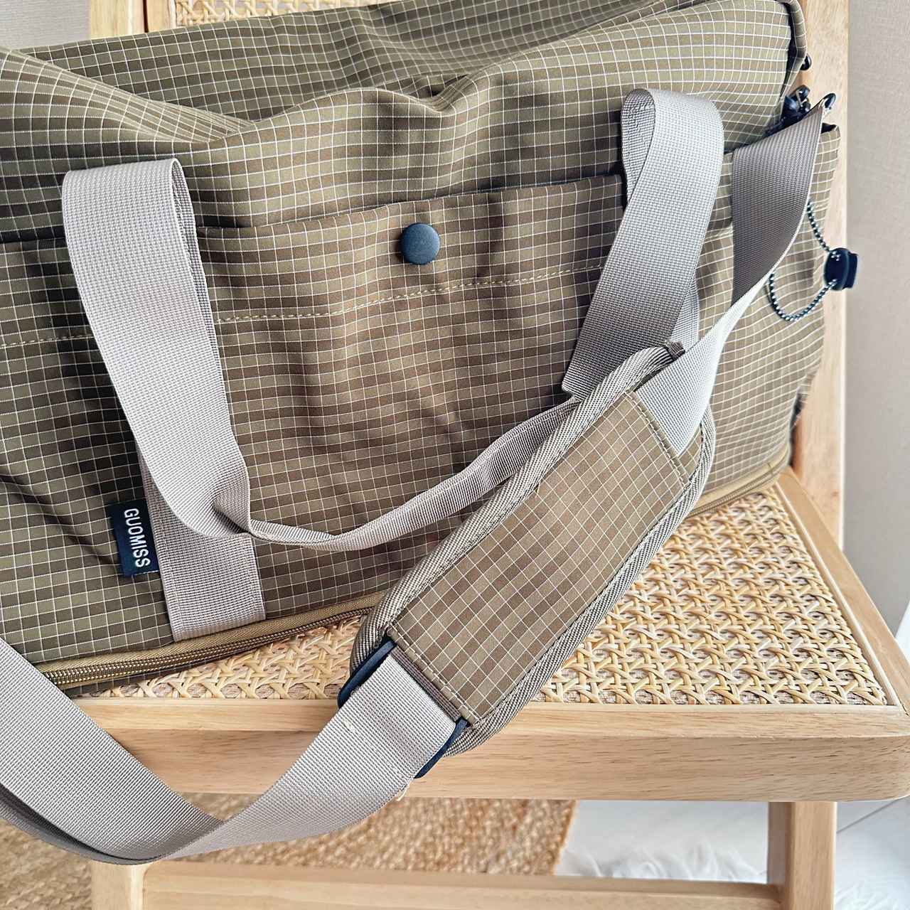 画像: ショルダーにもできて持ち運びが楽