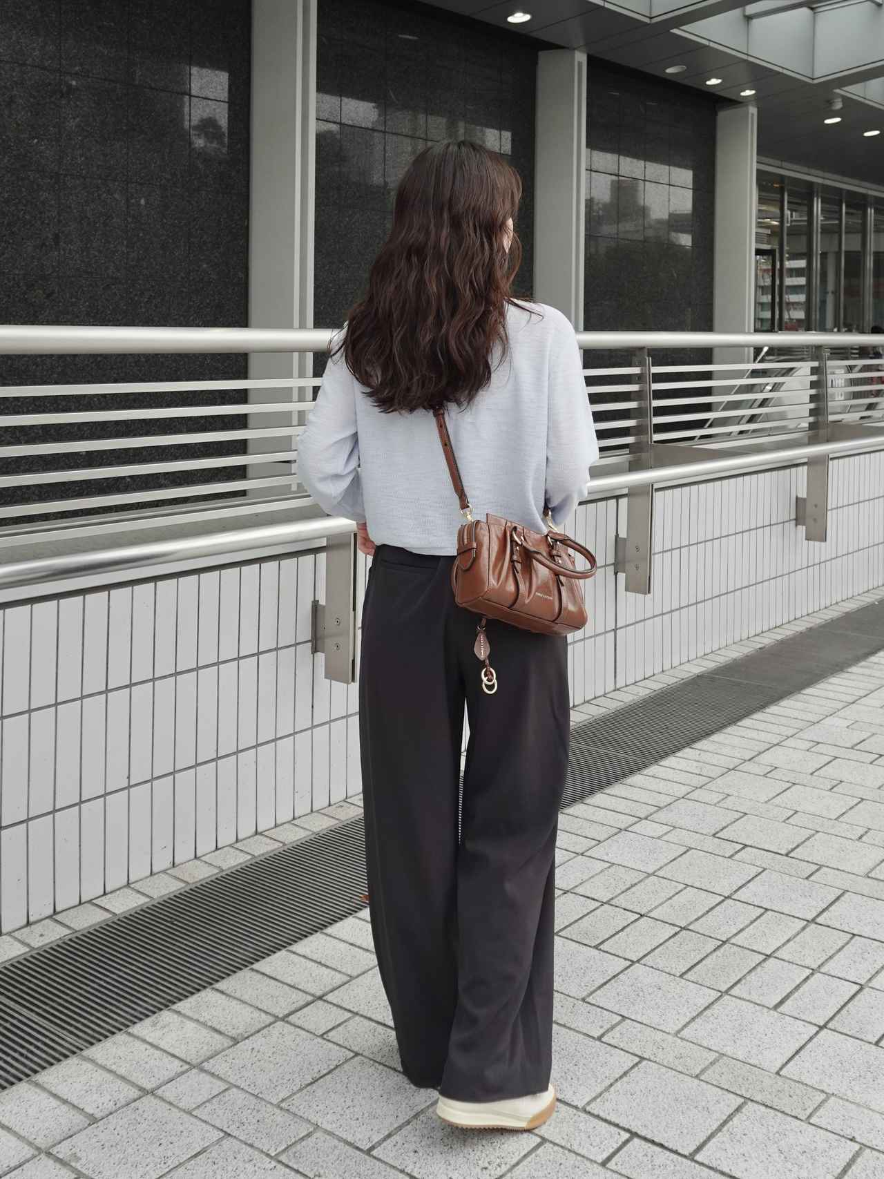 画像: オフィスコーデにも