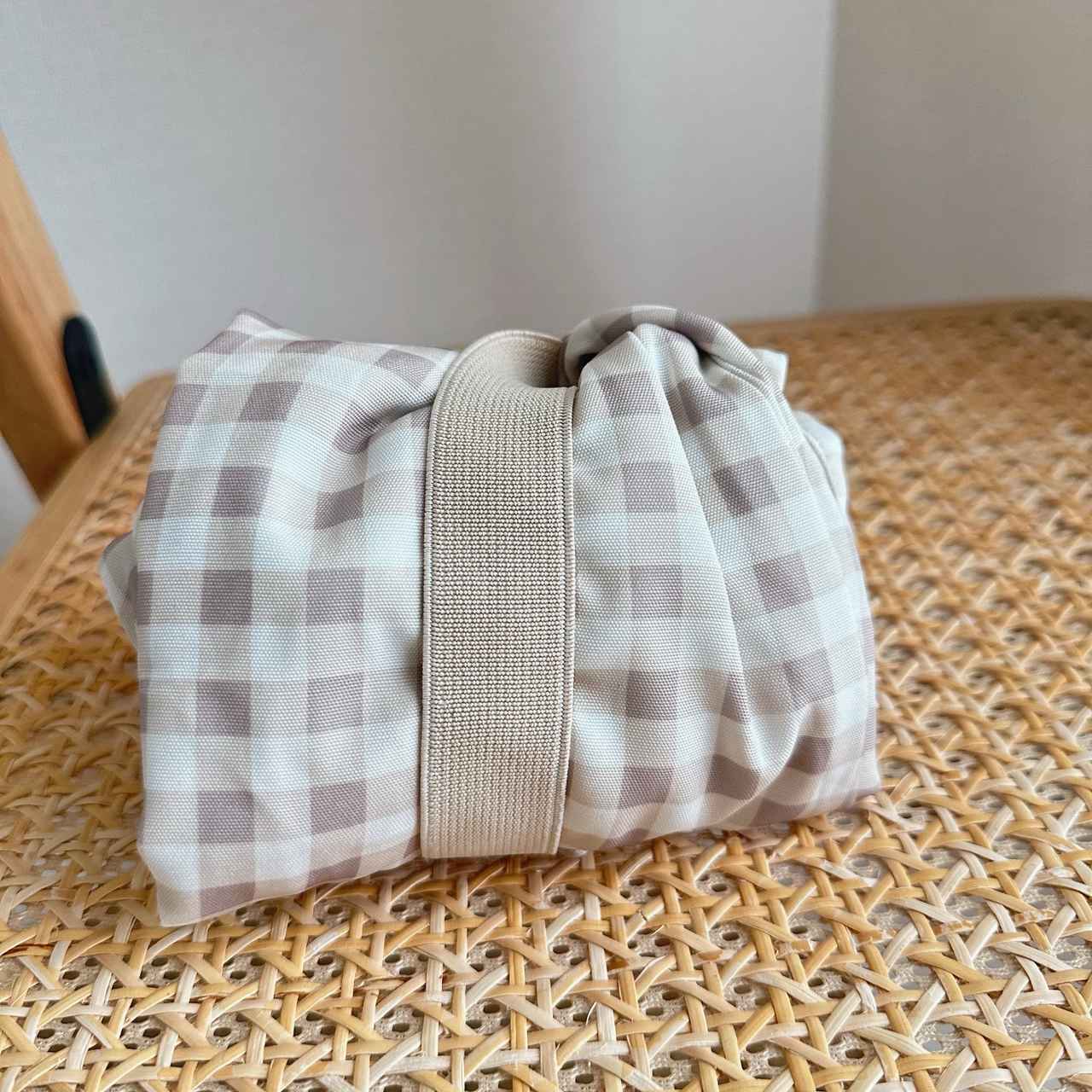 画像: 折りたたんで持ち運びにも便利
