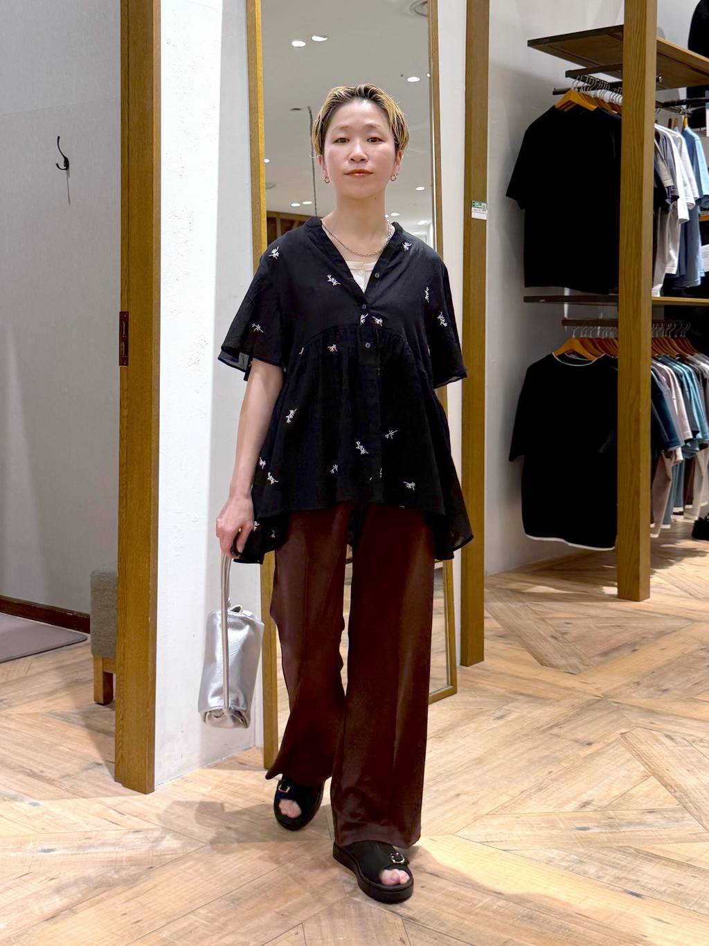 画像1: 出典：and ST