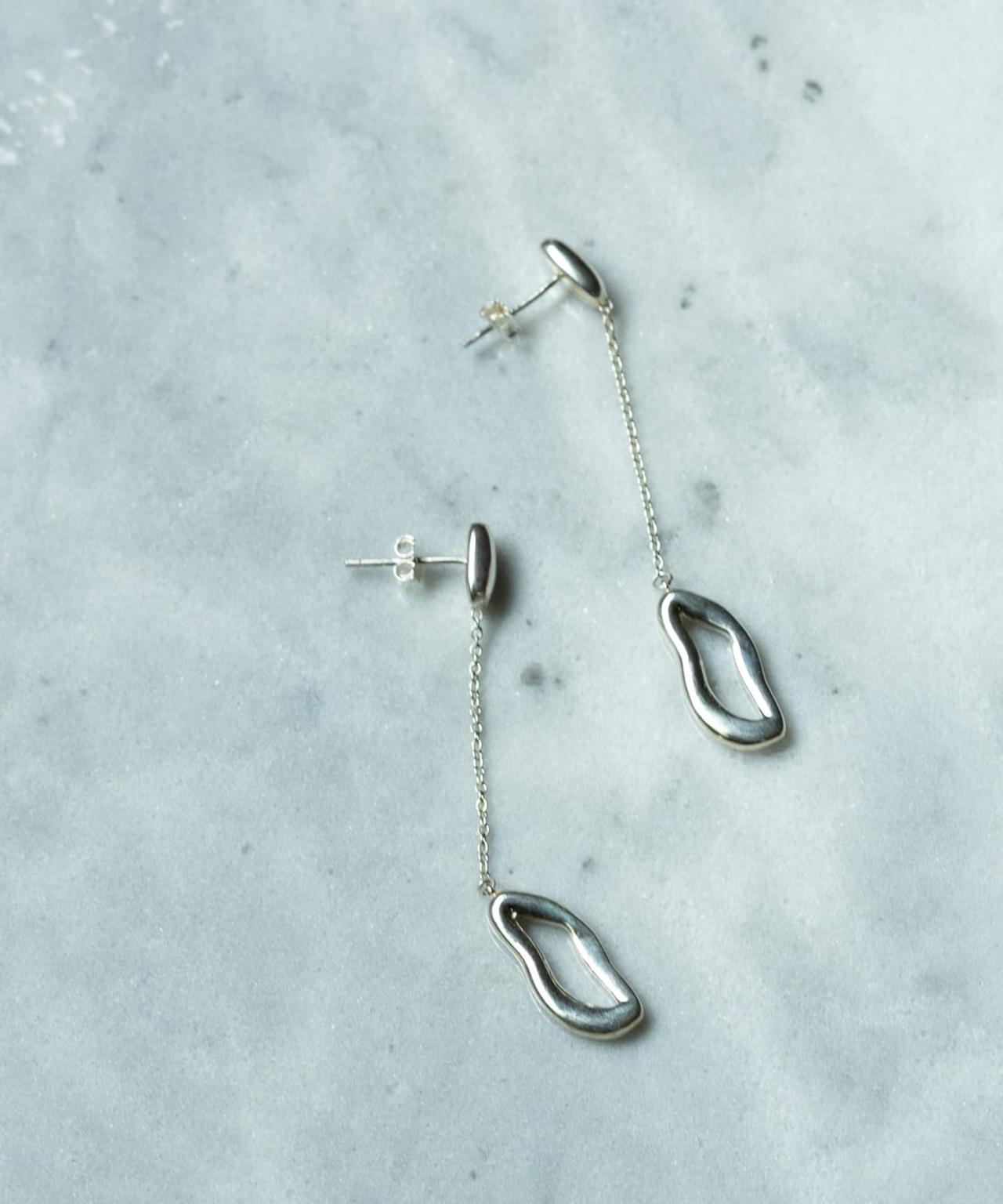 画像: SMELLY so’ chain combination pierce（シルバー）¥8,300（スメリー） 出典：スメリー