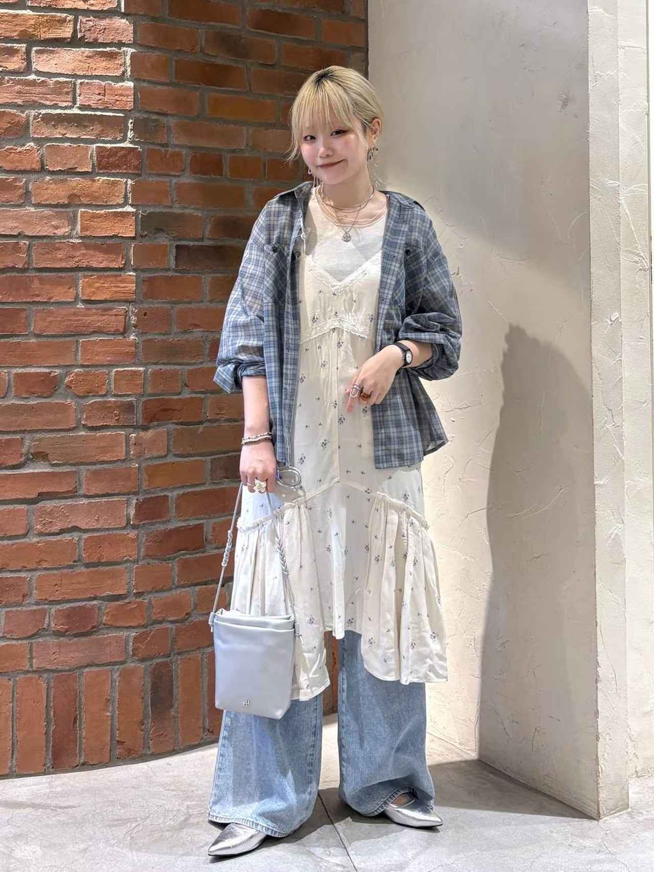 画像1: 出典：and ST