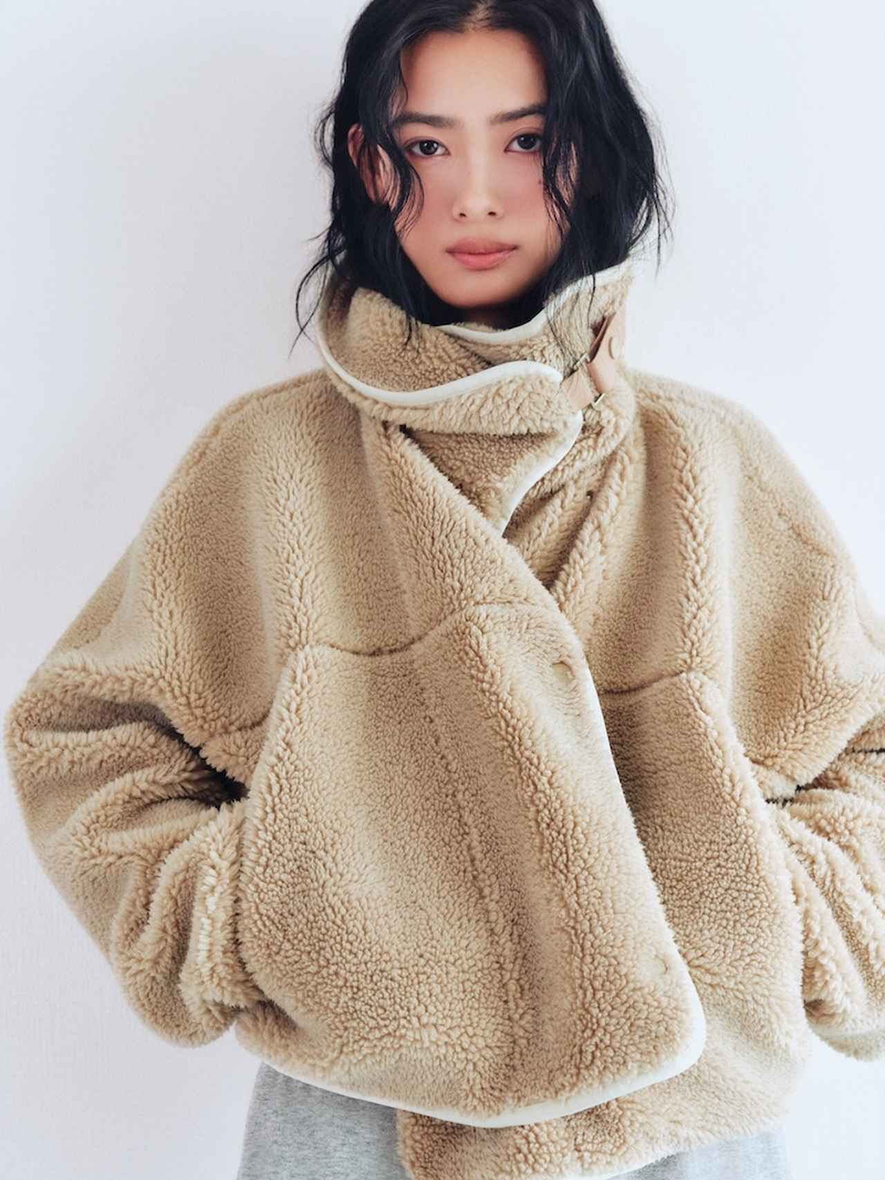 画像: 【FRAY I.D│UGG®】 Raynie Jacket（ベージュ）¥27,500（フレイ アイディー）  出典：フレイ アイディー