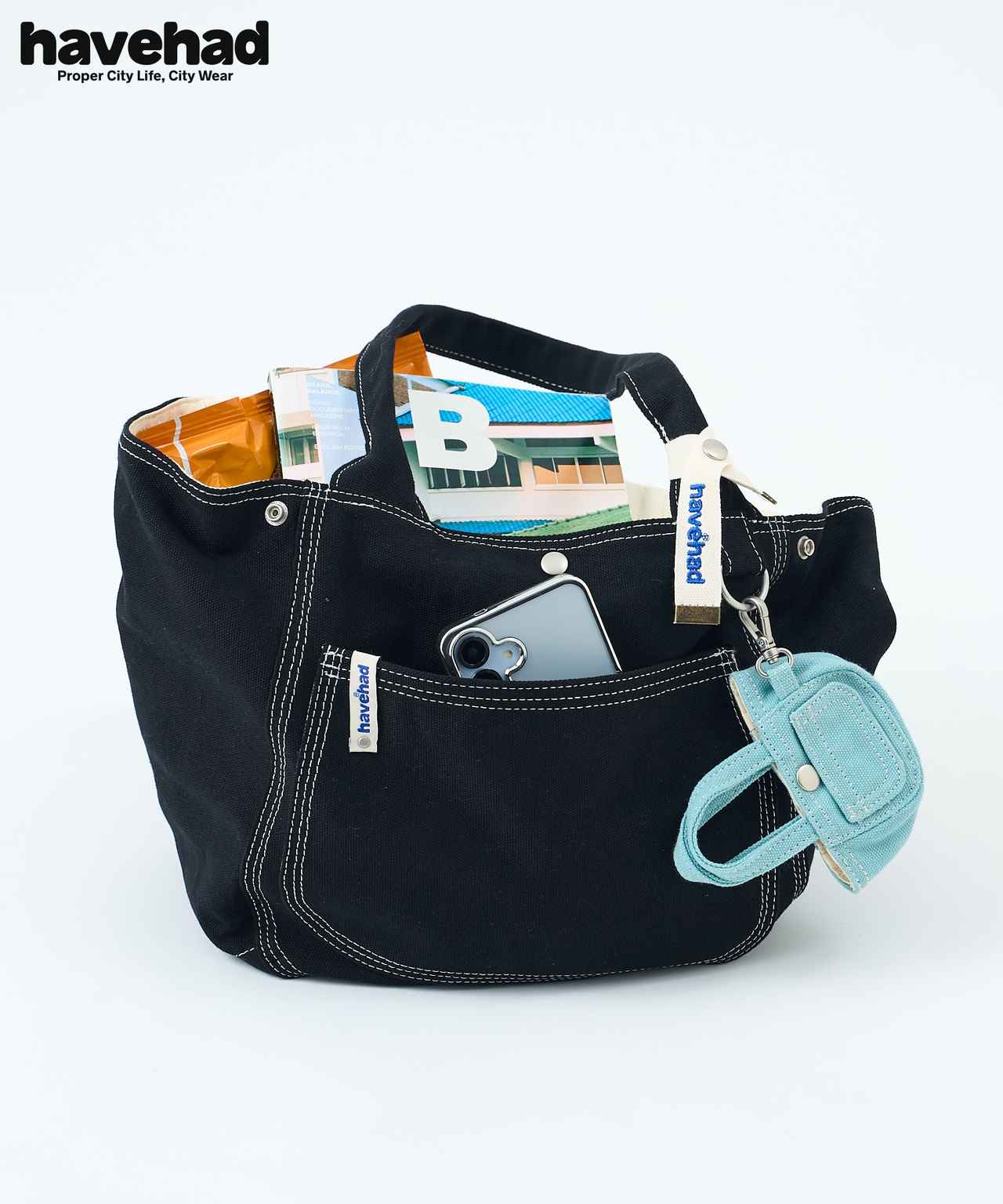画像: 「BAGチャーム付きトート」￥7,997 出典：フリークス ストア