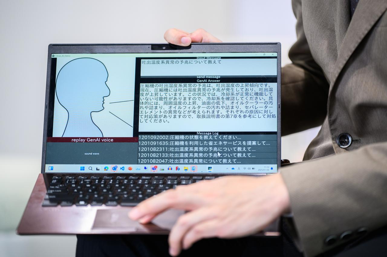 画像: User interface from the early development of Talkative Products. This prototype was used to refine the necessary features and layout, and traces of it remain in today’s interface.