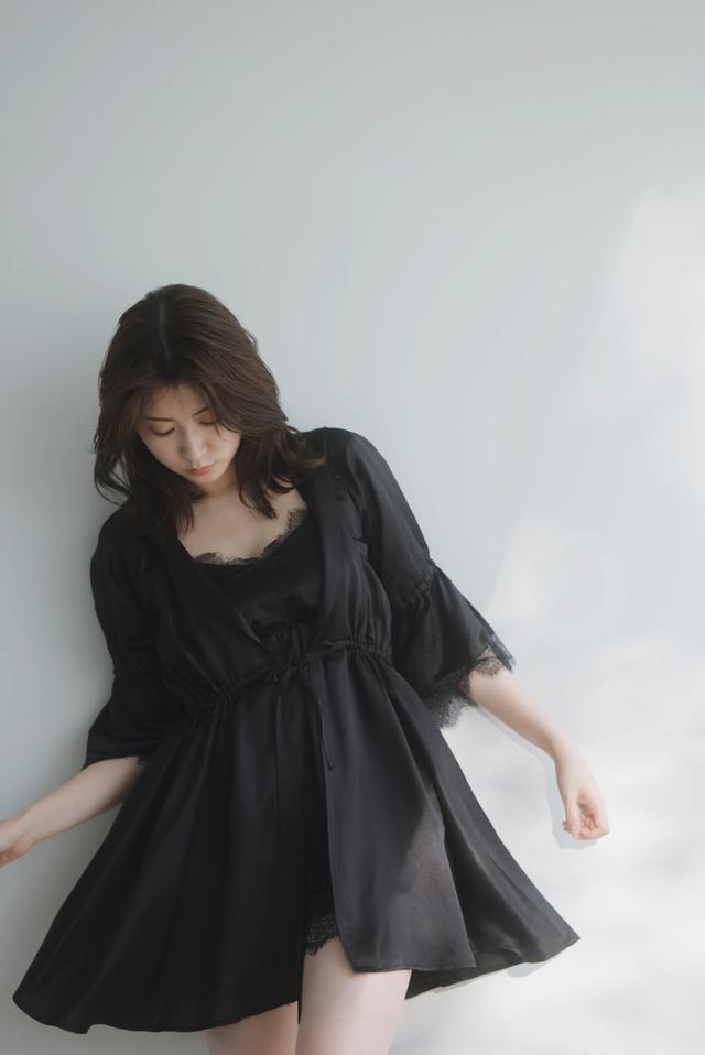 画像: gown\35,200(tax in),camisole\13,200(tax in),pants\9,900(tax in)